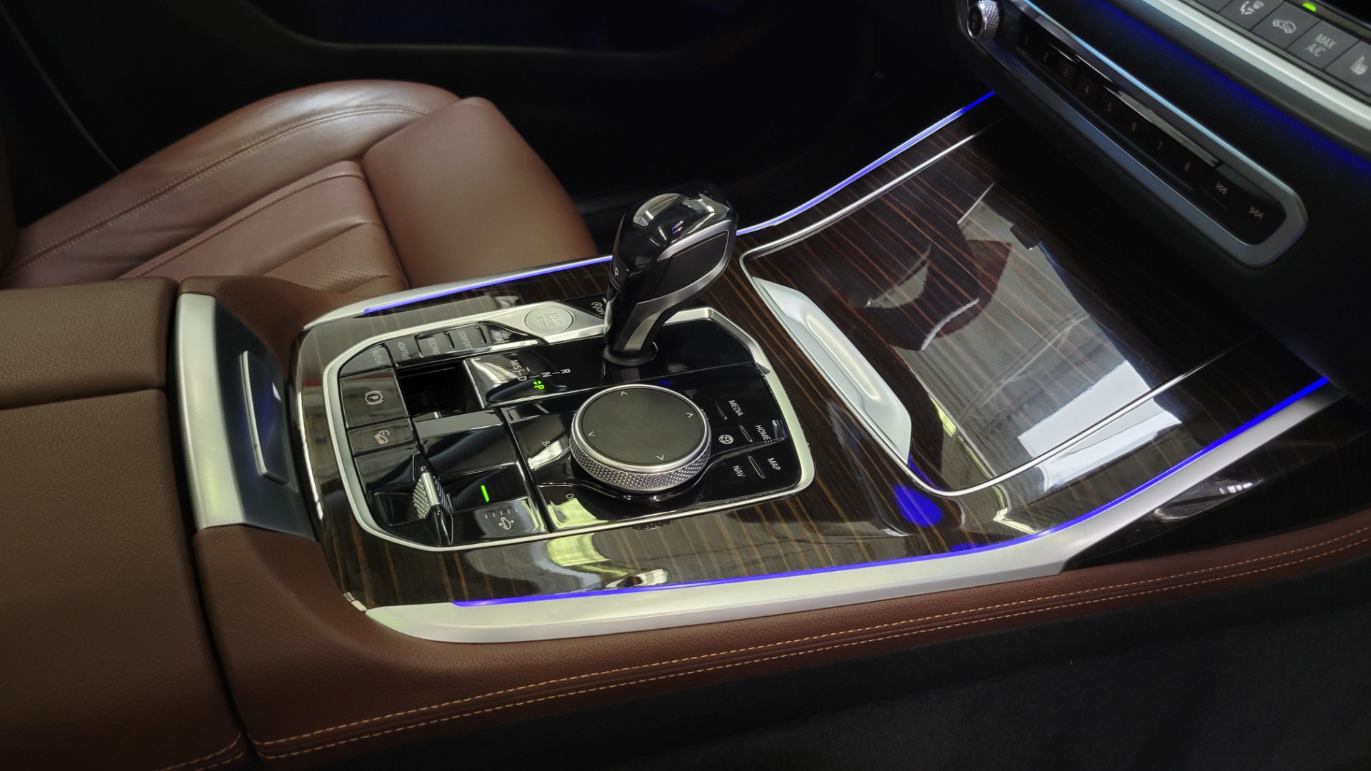 Used 2019 BMW X7 XDRIVE40I PREMIUM / NAV / HUD / PARK ASST PLUS / REMOTE START / 3D VIEW for sale $68,995 at Formula Imports in Charlotte NC 28227 85