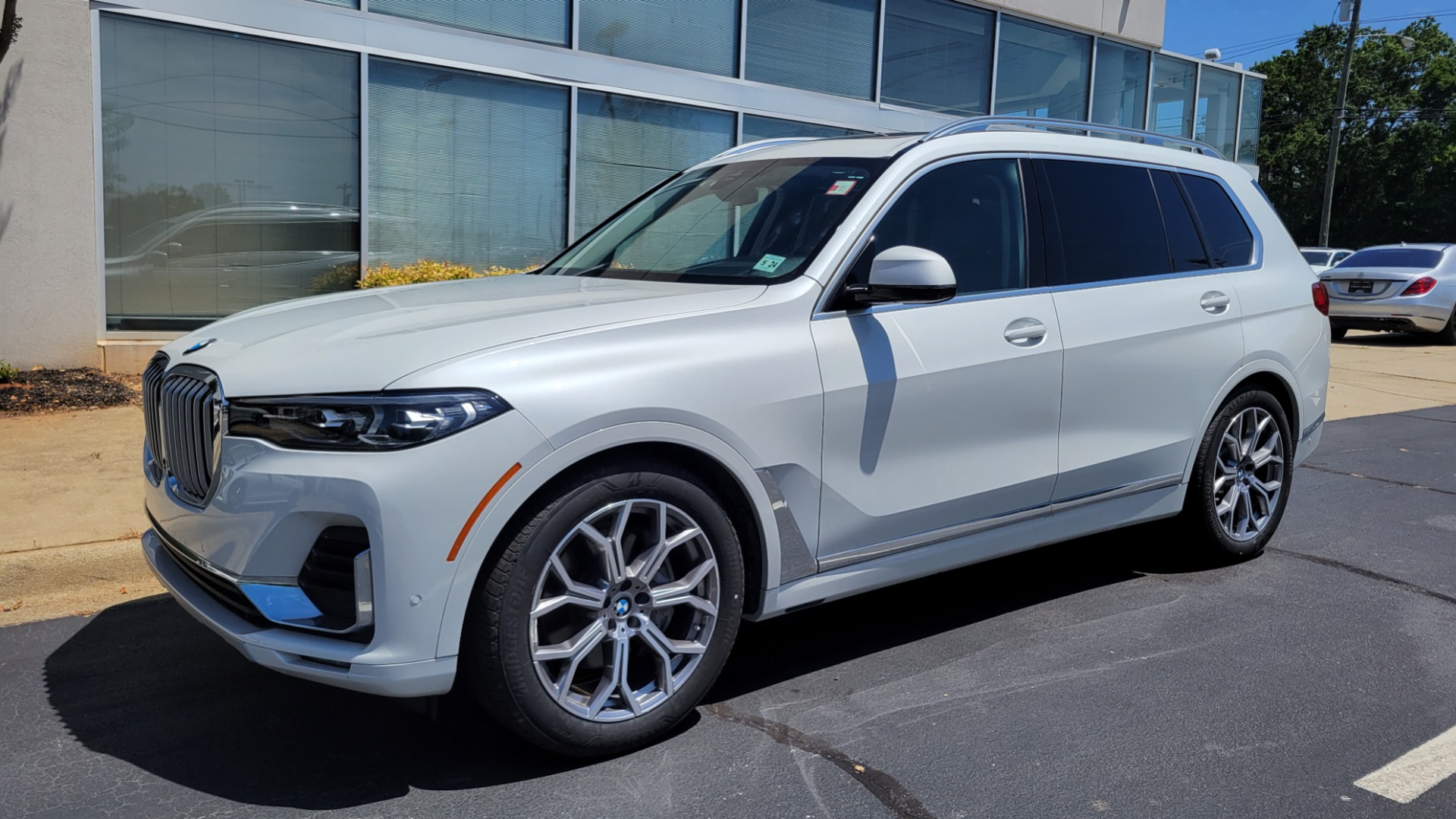 Used 2019 BMW X7 XDRIVE40I PREMIUM / NAV / HUD / PARK ASST PLUS / REMOTE START / 3D VIEW for sale $68,995 at Formula Imports in Charlotte NC 28227 1