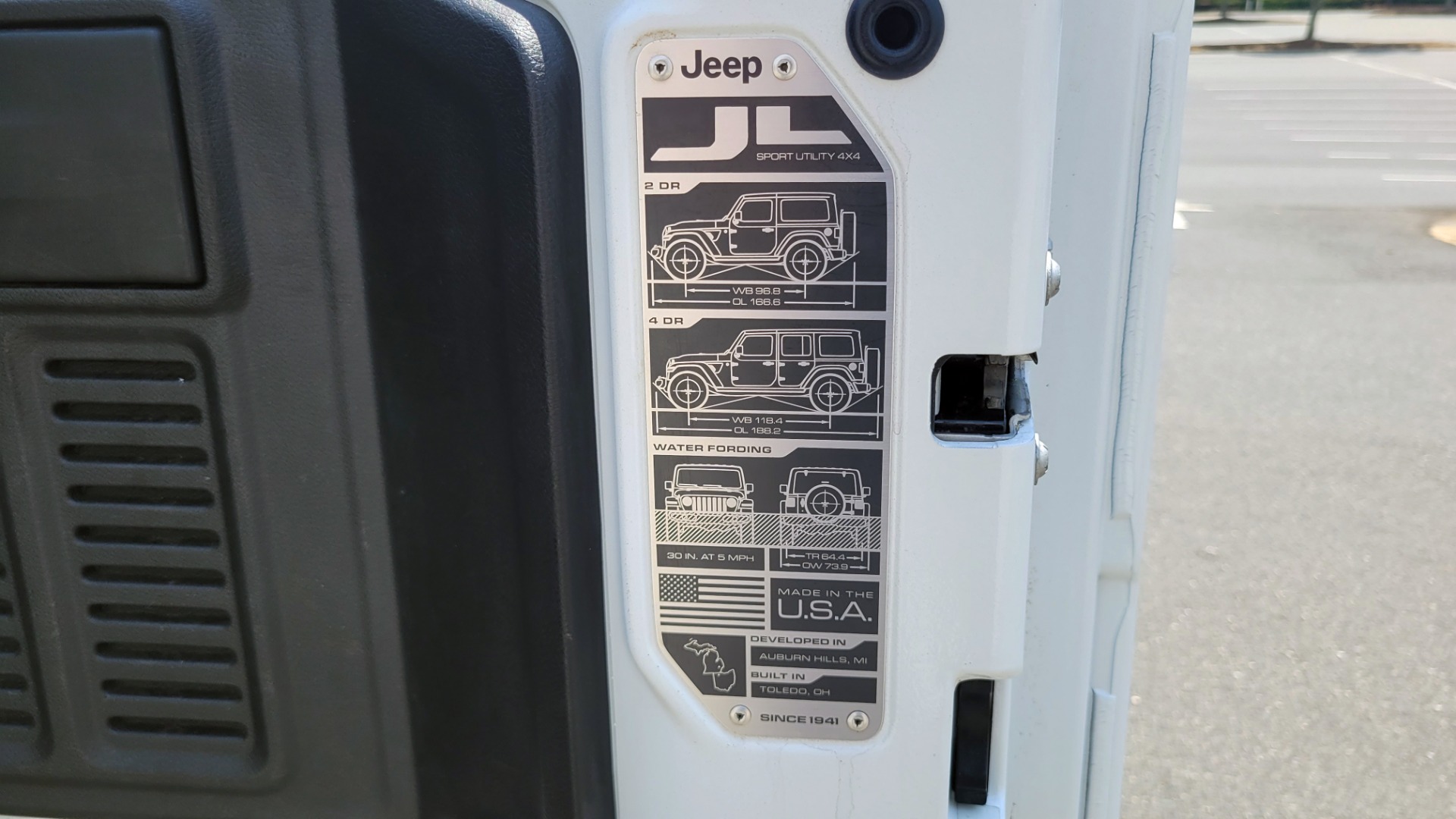 Used 2018 Jeep WRANGLER UNLIMITED SPORT RUBITRUX 4X4 / AUTO / CLOTH SEATS / SOFT-TOP / CAMERA for sale Sold at Formula Imports in Charlotte NC 28227 23