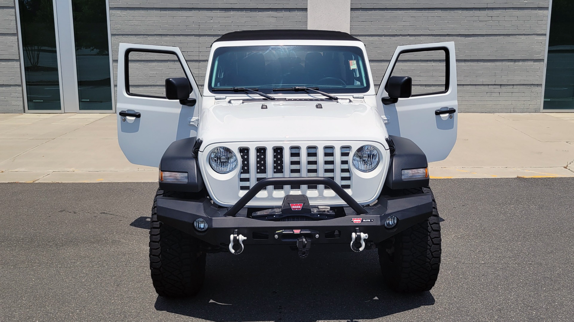 Used 2018 Jeep WRANGLER UNLIMITED SPORT RUBITRUX 4X4 / AUTO / CLOTH SEATS / SOFT-TOP / CAMERA for sale Sold at Formula Imports in Charlotte NC 28227 26