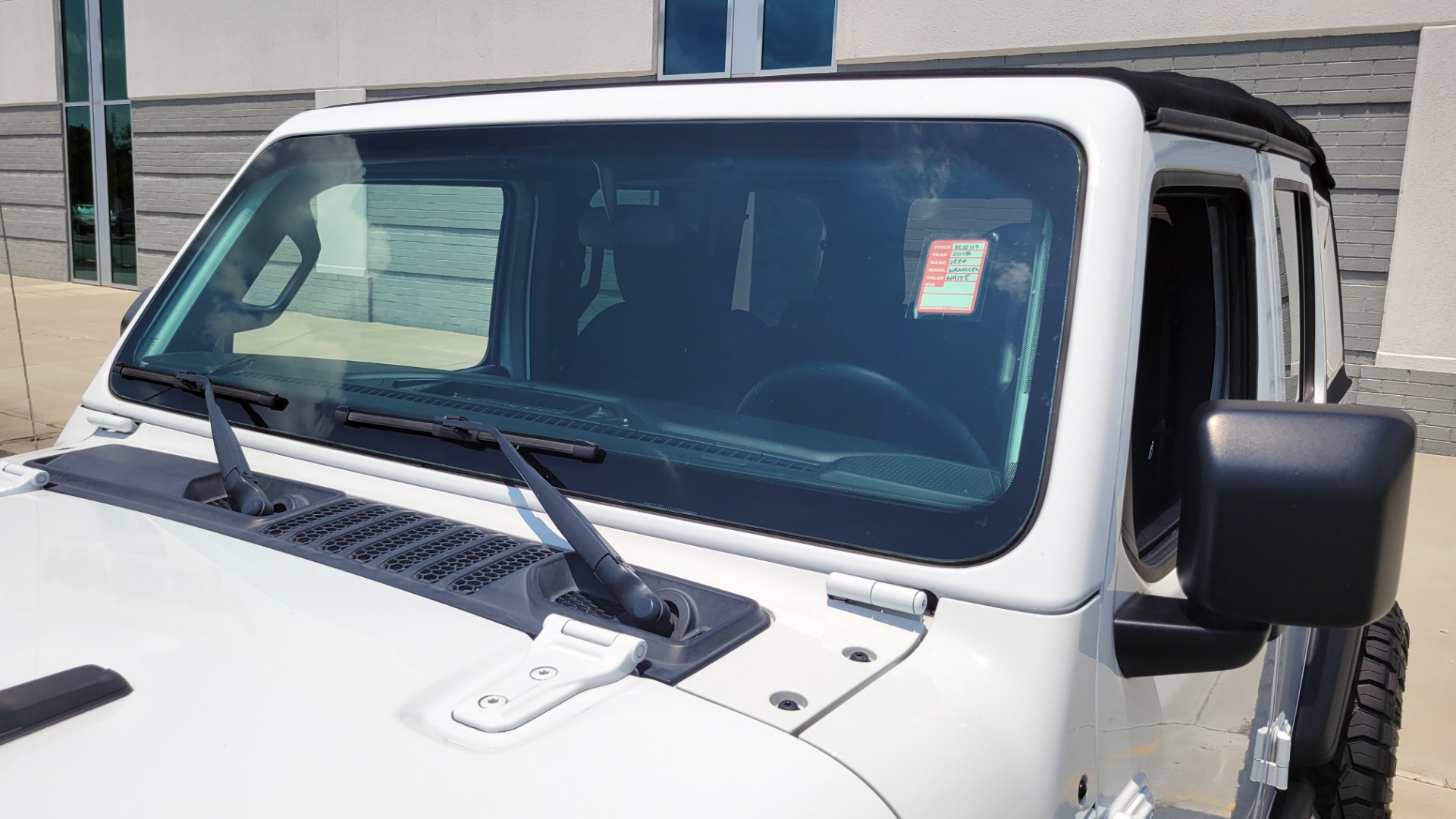 Used 2018 Jeep WRANGLER UNLIMITED SPORT RUBITRUX 4X4 / AUTO / CLOTH SEATS / SOFT-TOP / CAMERA for sale Sold at Formula Imports in Charlotte NC 28227 36