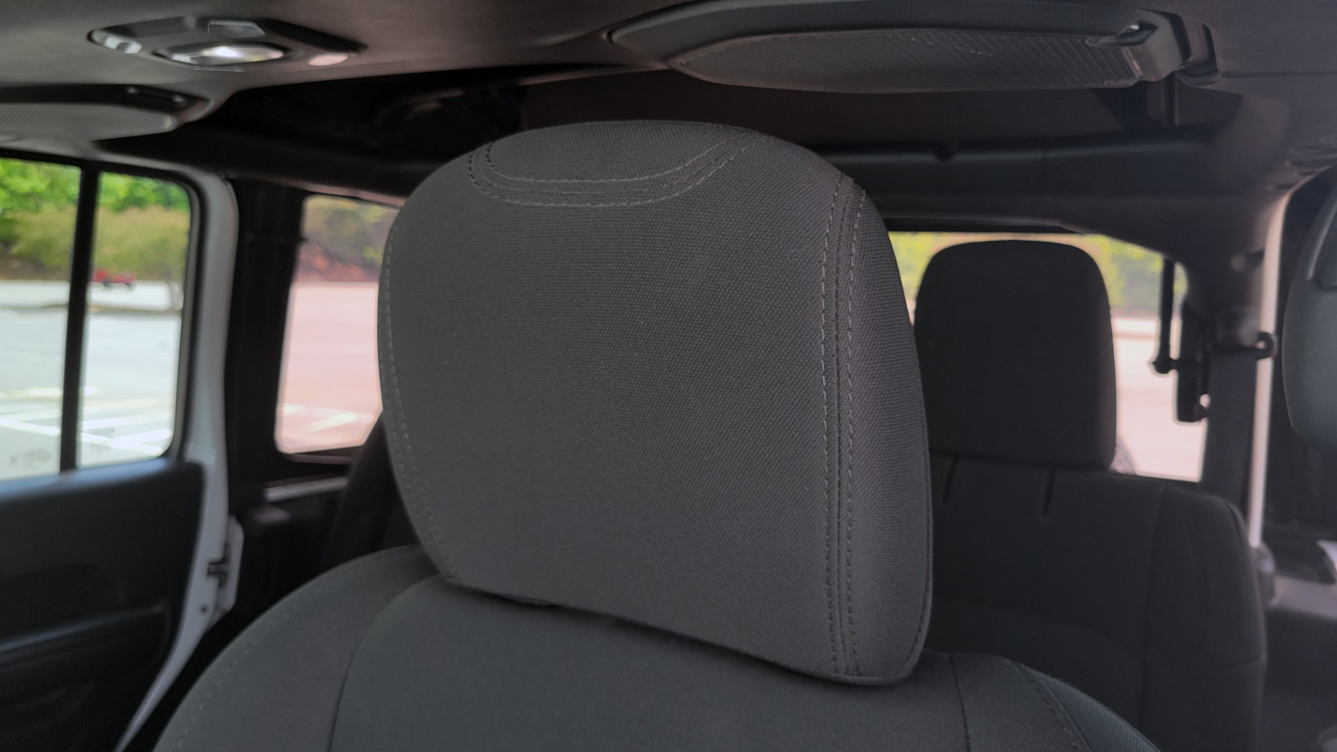 Used 2018 Jeep WRANGLER UNLIMITED SPORT RUBITRUX 4X4 / AUTO / CLOTH SEATS / SOFT-TOP / CAMERA for sale Sold at Formula Imports in Charlotte NC 28227 46