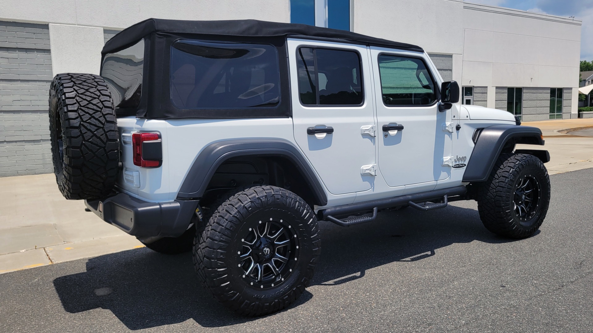 Used 2018 Jeep WRANGLER UNLIMITED SPORT RUBITRUX 4X4 / AUTO / CLOTH SEATS / SOFT-TOP / CAMERA for sale $46,500 at Formula Imports in Charlotte NC 28227 6