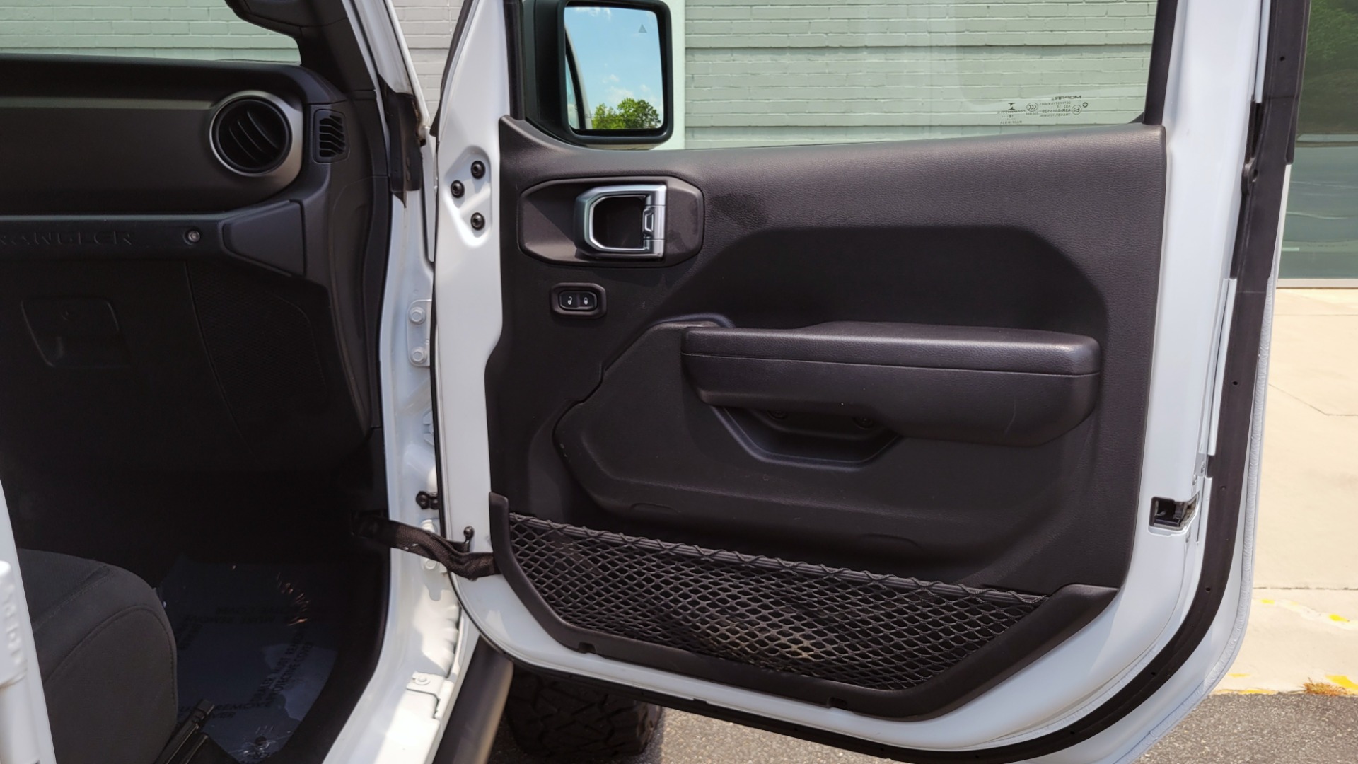 Used 2018 Jeep WRANGLER UNLIMITED SPORT RUBITRUX 4X4 / AUTO / CLOTH SEATS / SOFT-TOP / CAMERA for sale Sold at Formula Imports in Charlotte NC 28227 74