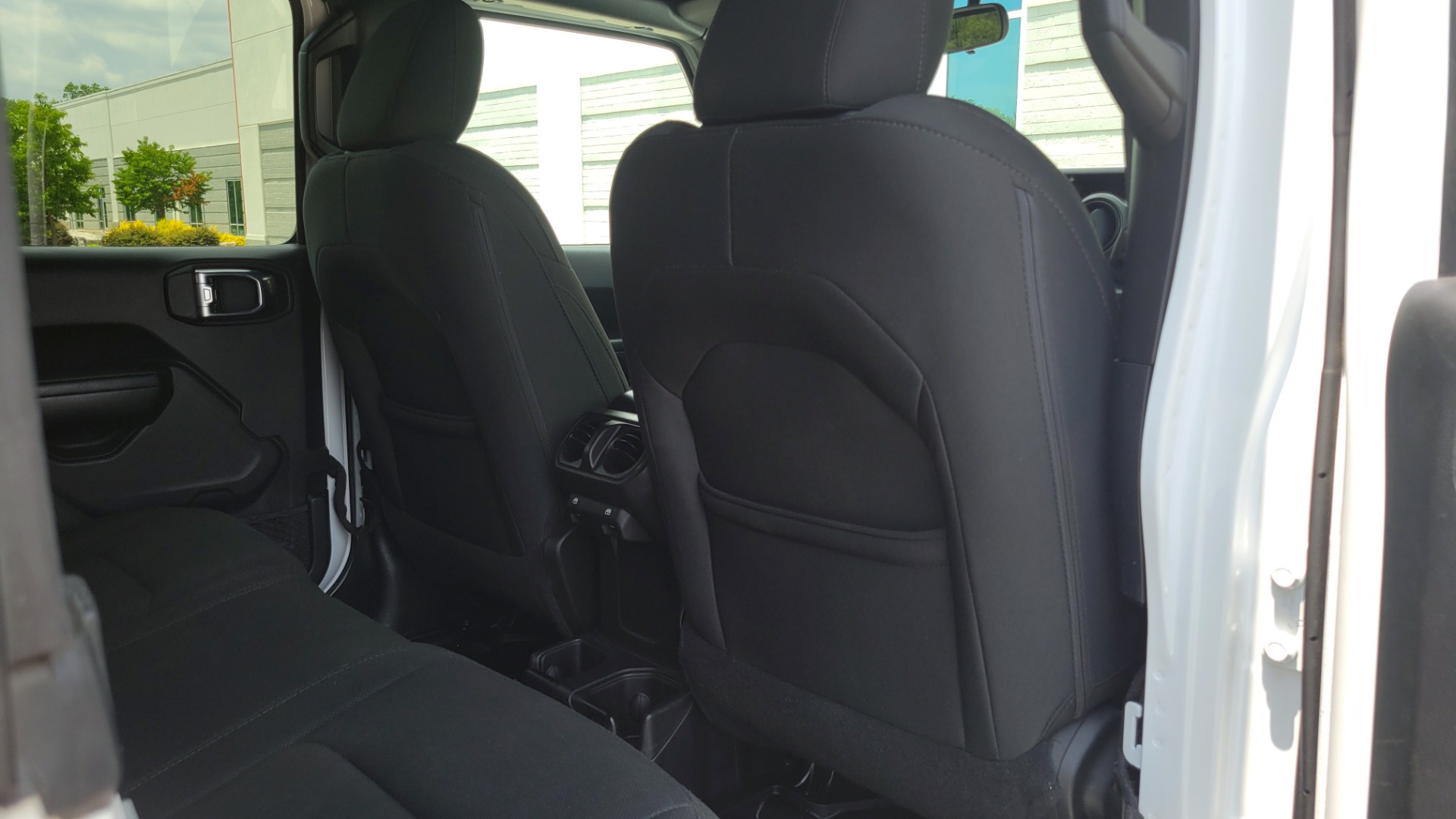 Used 2018 Jeep WRANGLER UNLIMITED SPORT RUBITRUX 4X4 / AUTO / CLOTH SEATS / SOFT-TOP / CAMERA for sale Sold at Formula Imports in Charlotte NC 28227 85