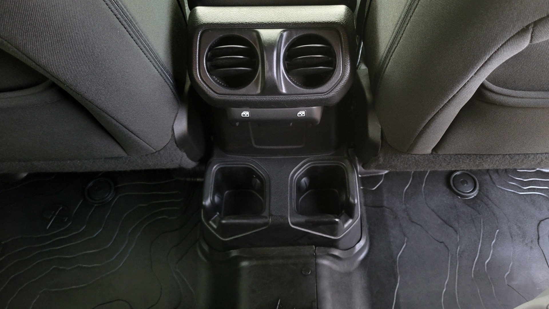 Used 2018 Jeep WRANGLER UNLIMITED SPORT RUBITRUX 4X4 / AUTO / CLOTH SEATS / SOFT-TOP / CAMERA for sale $46,500 at Formula Imports in Charlotte NC 28227 90