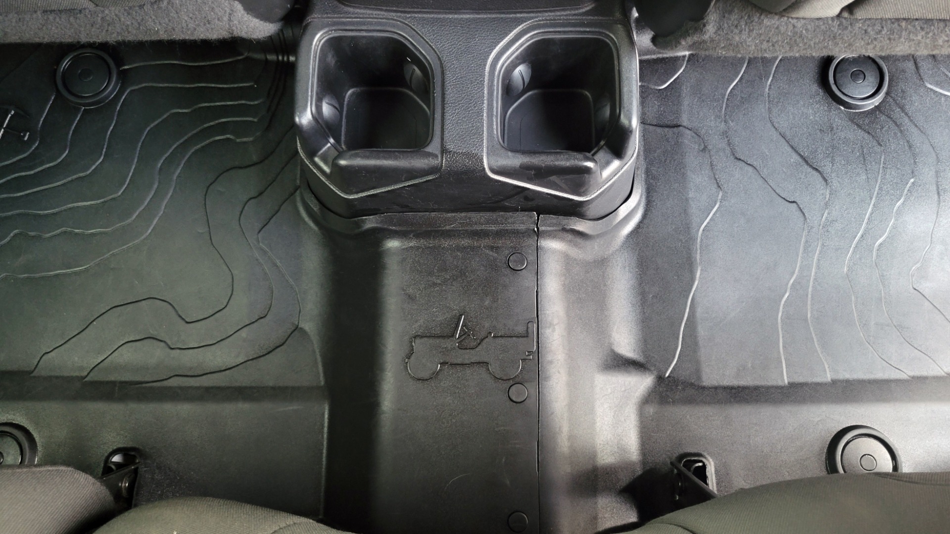Used 2018 Jeep WRANGLER UNLIMITED SPORT RUBITRUX 4X4 / AUTO / CLOTH SEATS / SOFT-TOP / CAMERA for sale Sold at Formula Imports in Charlotte NC 28227 91