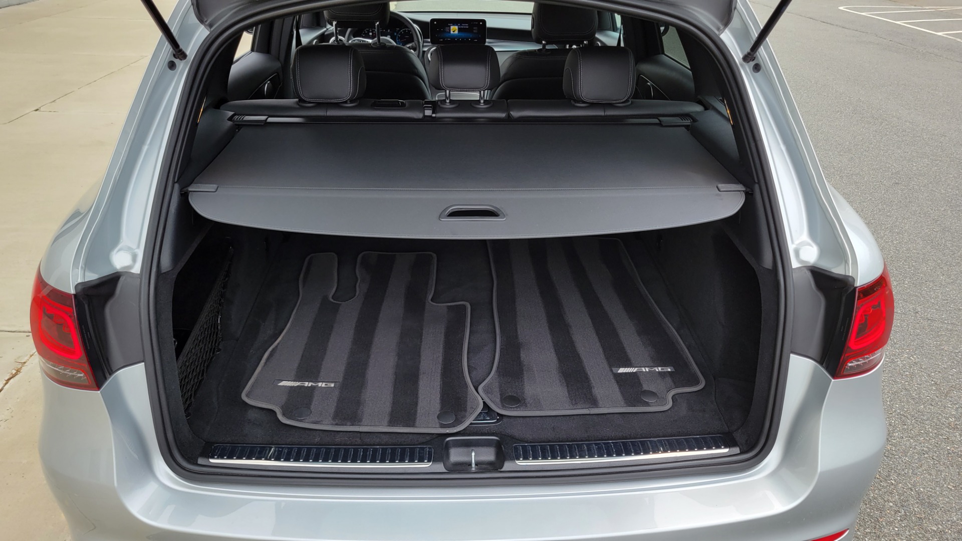 Used 2020 Mercedes-Benz GLC 300 PREMIUM / MULTIMEDIA / PARK ASST / LIGHTING / PANO-ROOF / CAMERA for sale $48,999 at Formula Imports in Charlotte NC 28227 17