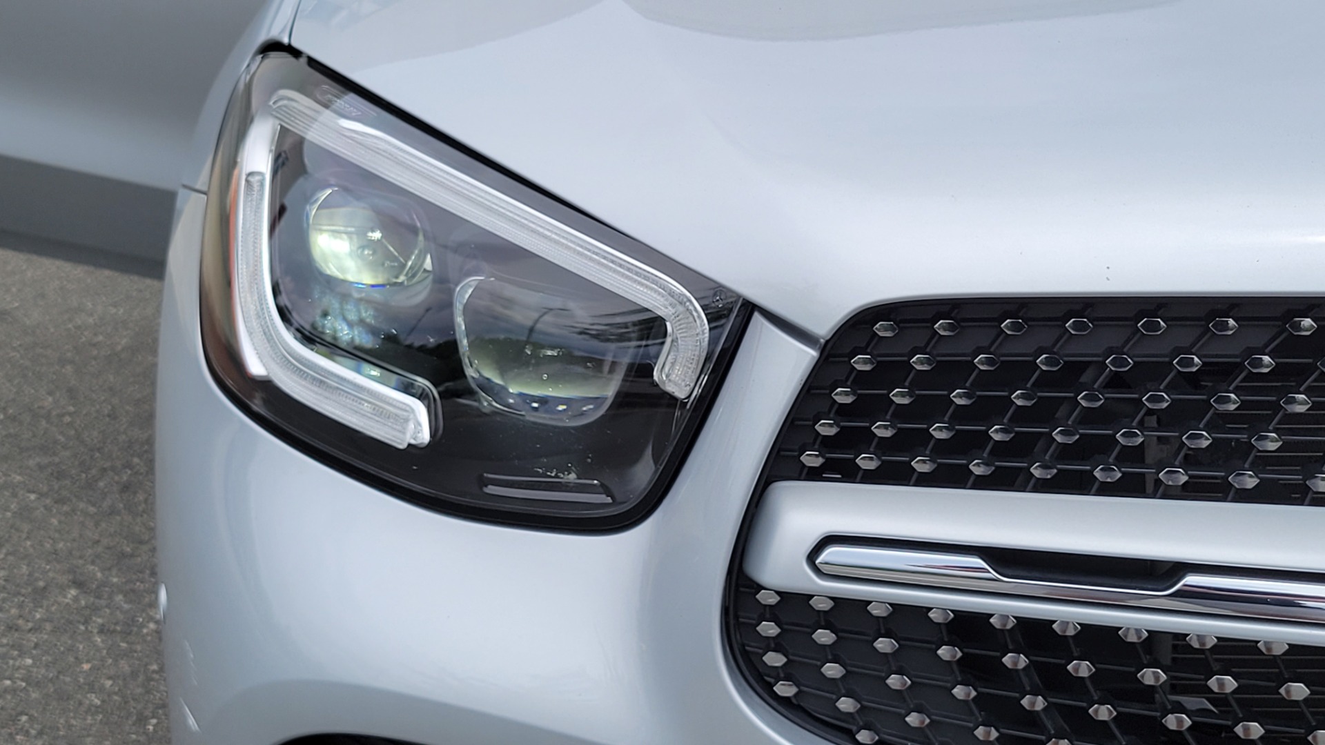 Used 2020 Mercedes-Benz GLC 300 PREMIUM / MULTIMEDIA / PARK ASST / LIGHTING / PANO-ROOF / CAMERA for sale Sold at Formula Imports in Charlotte NC 28227 27