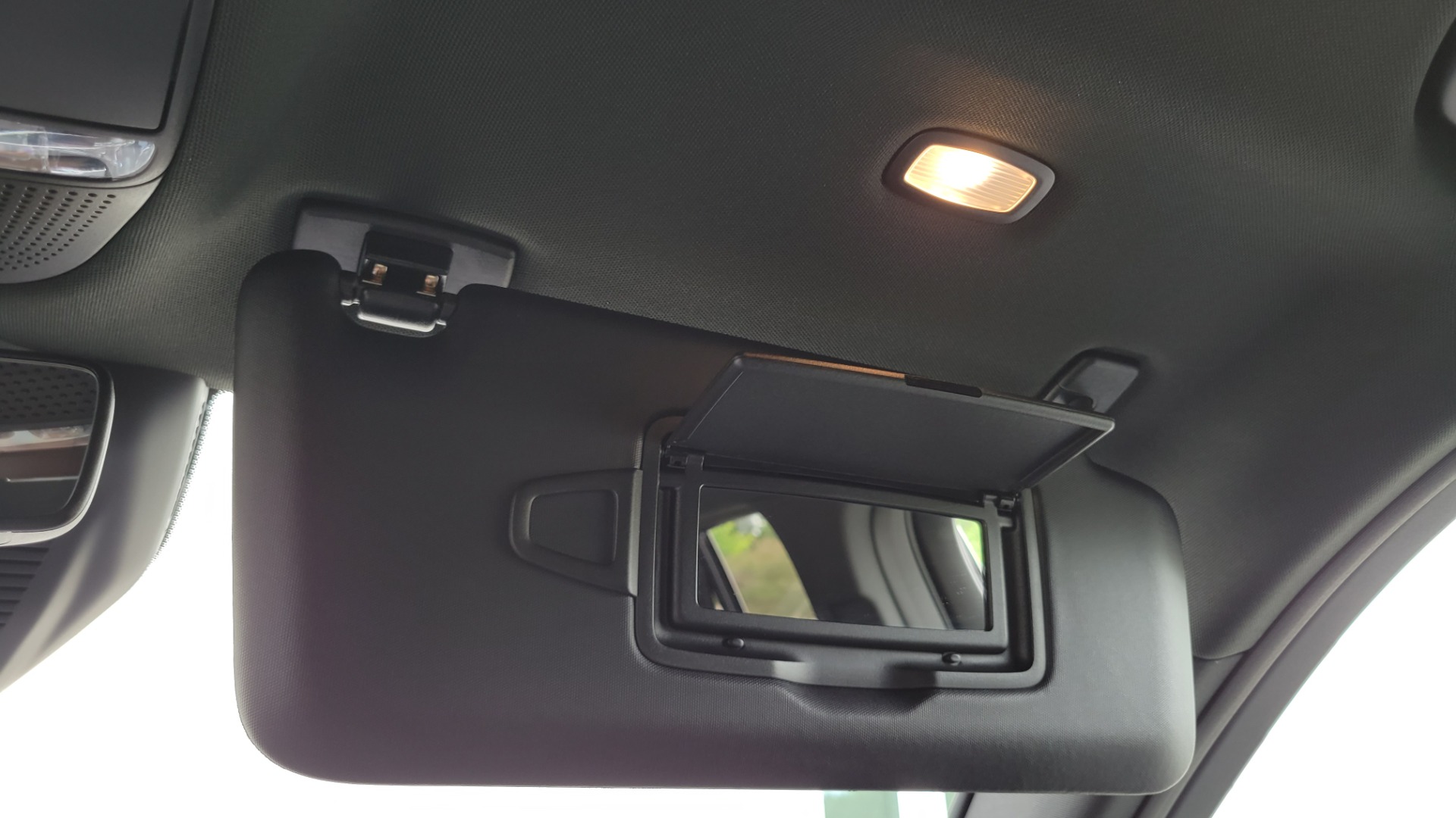 Used 2020 Mercedes-Benz GLC 300 PREMIUM / MULTIMEDIA / PARK ASST / LIGHTING / PANO-ROOF / CAMERA for sale $48,999 at Formula Imports in Charlotte NC 28227 59