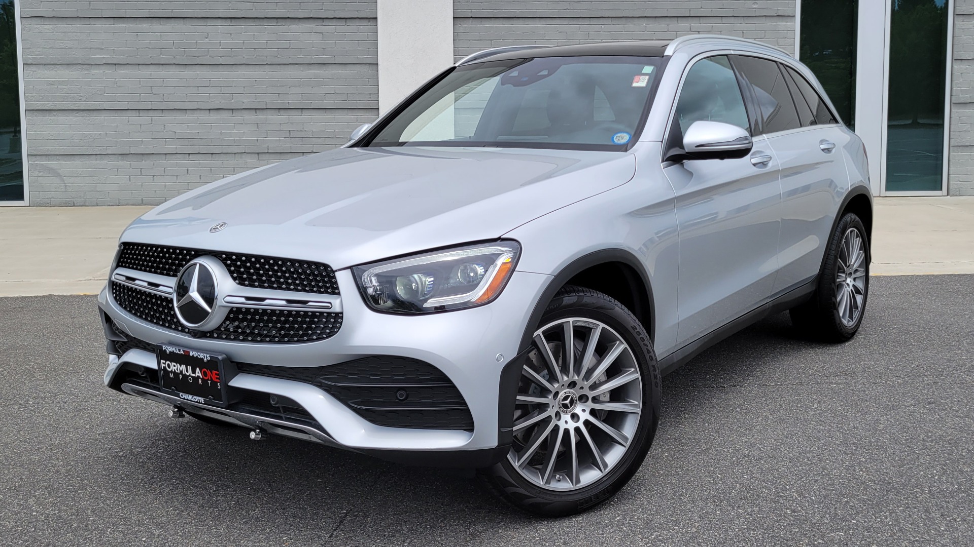 Used 2020 Mercedes-Benz GLC 300 PREMIUM / MULTIMEDIA / PARK ASST / LIGHTING / PANO-ROOF / CAMERA for sale $48,999 at Formula Imports in Charlotte NC 28227 6
