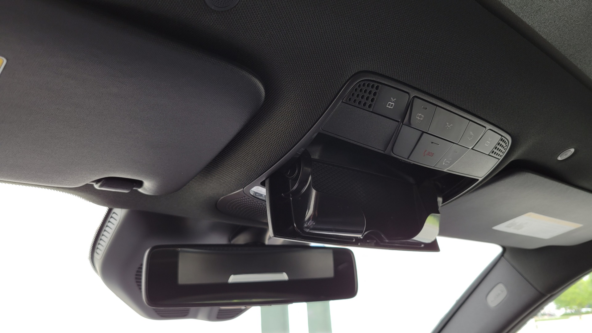 Used 2020 Mercedes-Benz GLC 300 PREMIUM / MULTIMEDIA / PARK ASST / LIGHTING / PANO-ROOF / CAMERA for sale $48,999 at Formula Imports in Charlotte NC 28227 61