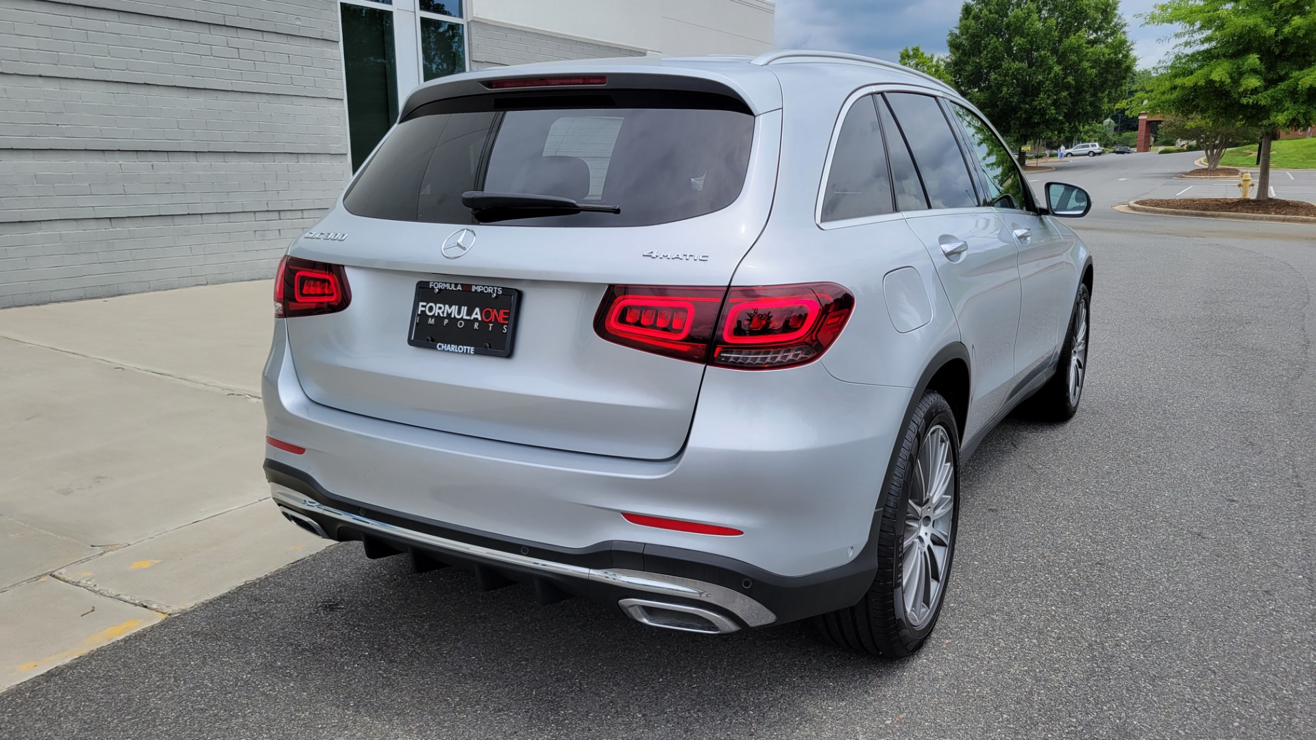 Used 2020 Mercedes-Benz GLC 300 PREMIUM / MULTIMEDIA / PARK ASST / LIGHTING / PANO-ROOF / CAMERA for sale Sold at Formula Imports in Charlotte NC 28227 7