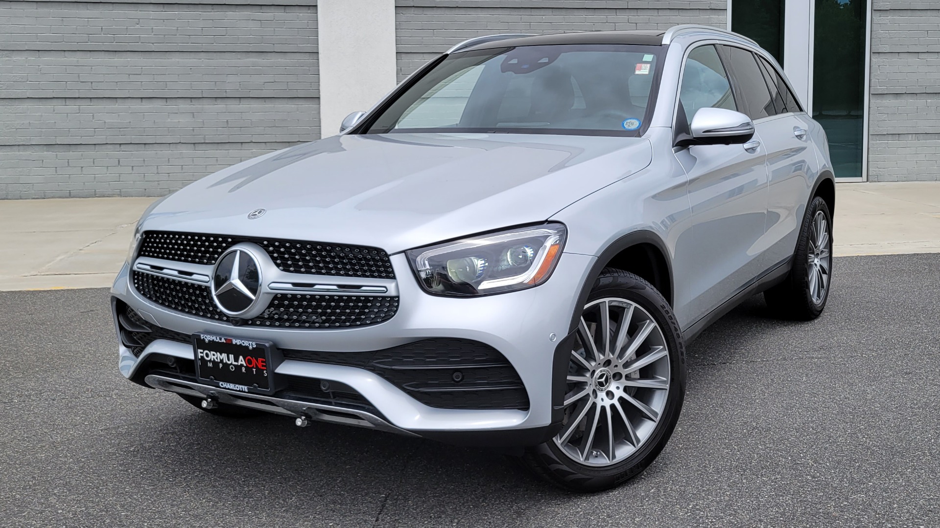 Used 2020 Mercedes-Benz GLC 300 PREMIUM / MULTIMEDIA / PARK ASST / LIGHTING / PANO-ROOF / CAMERA for sale $48,999 at Formula Imports in Charlotte NC 28227 1