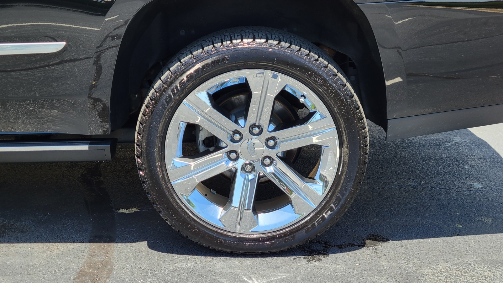 Used 2016 Cadillac ESCALADE PREMIUM COLLECTION / 6.2L / 4X4 / NAV / DVD / SUNROOF / 3-ROW for sale $58,995 at Formula Imports in Charlotte NC 28227 101