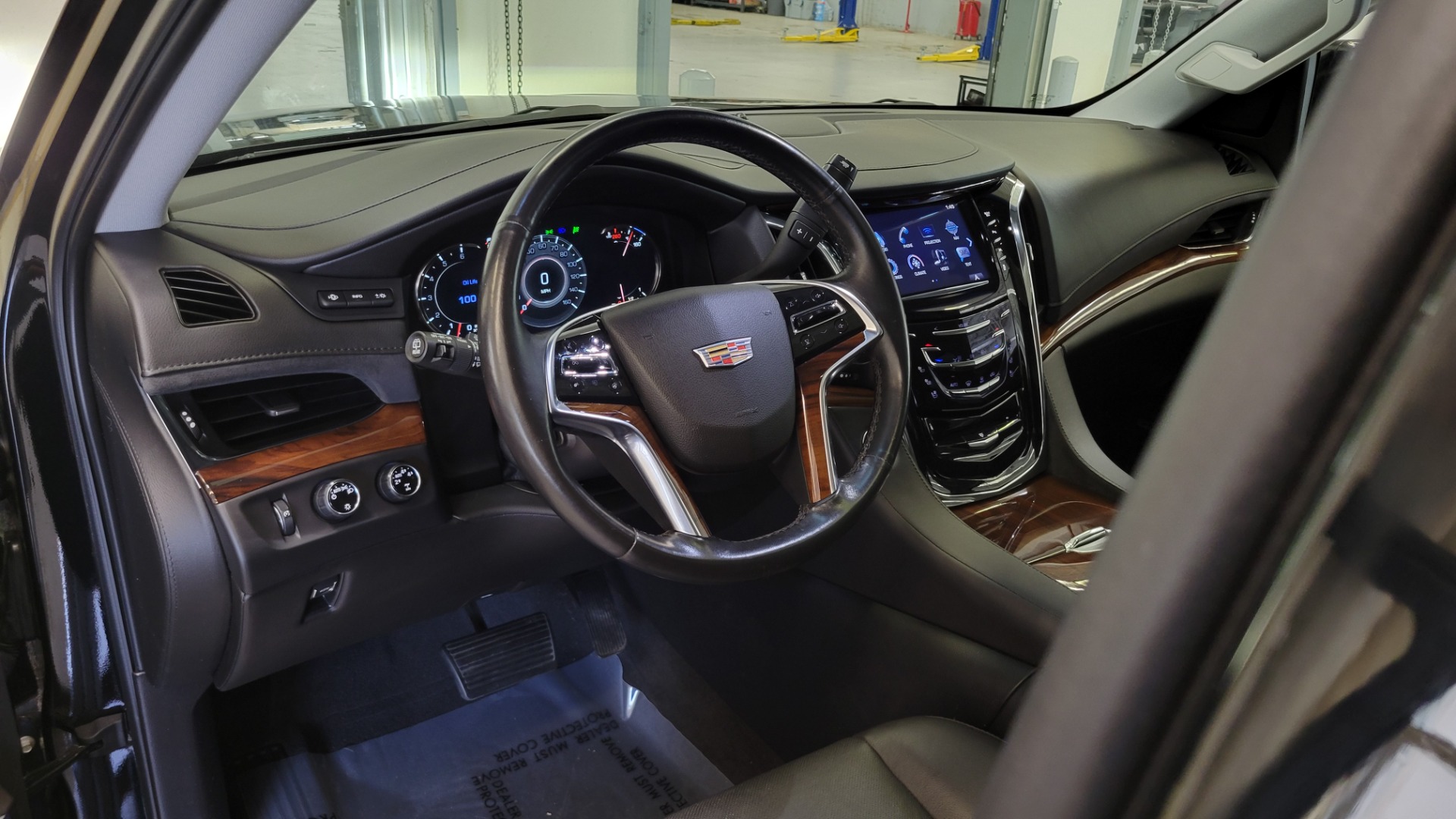 Used 2016 Cadillac ESCALADE PREMIUM COLLECTION / 6.2L / 4X4 / NAV / DVD / SUNROOF / 3-ROW for sale $58,995 at Formula Imports in Charlotte NC 28227 45