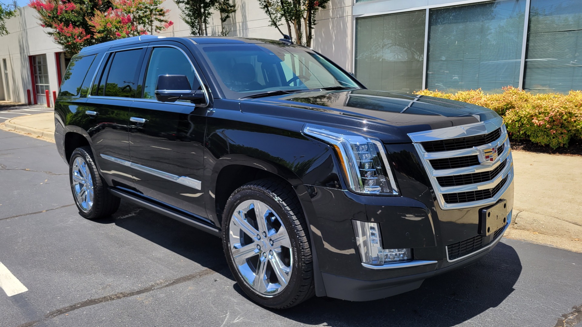 Used 2016 Cadillac ESCALADE PREMIUM COLLECTION / 6.2L / 4X4 / NAV / DVD / SUNROOF / 3-ROW for sale $58,995 at Formula Imports in Charlotte NC 28227 5