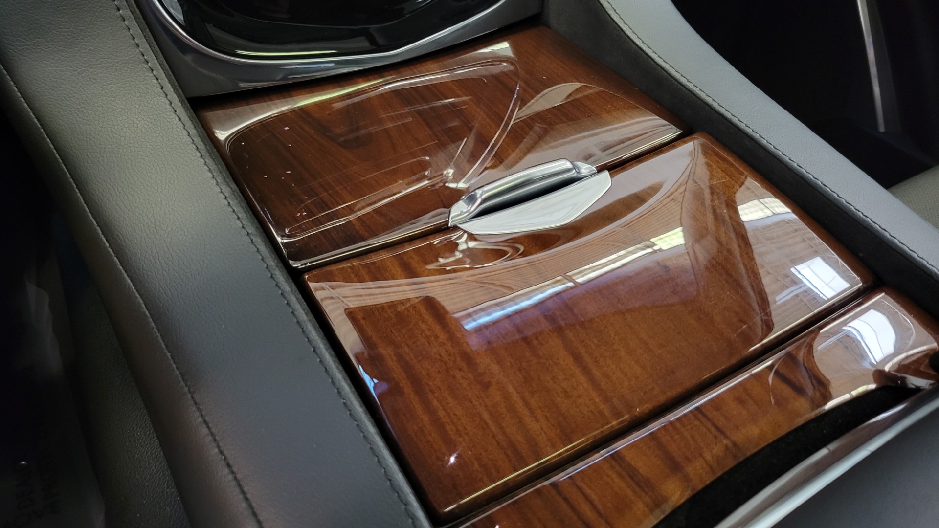 Used 2016 Cadillac ESCALADE PREMIUM COLLECTION / 6.2L / 4X4 / NAV / DVD / SUNROOF / 3-ROW for sale $58,995 at Formula Imports in Charlotte NC 28227 58