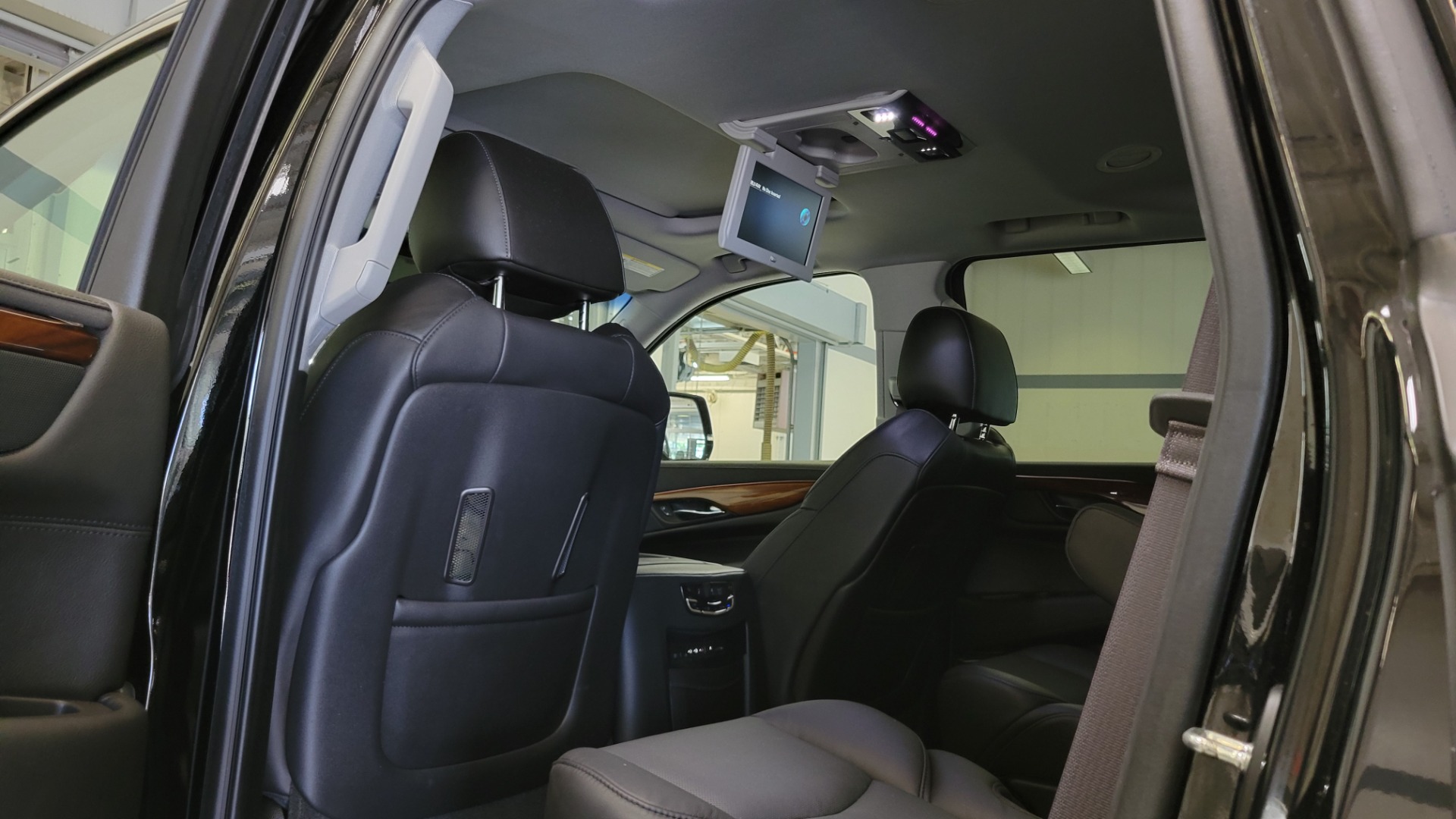 Used 2016 Cadillac ESCALADE PREMIUM COLLECTION / 6.2L / 4X4 / NAV / DVD / SUNROOF / 3-ROW for sale $58,995 at Formula Imports in Charlotte NC 28227 72