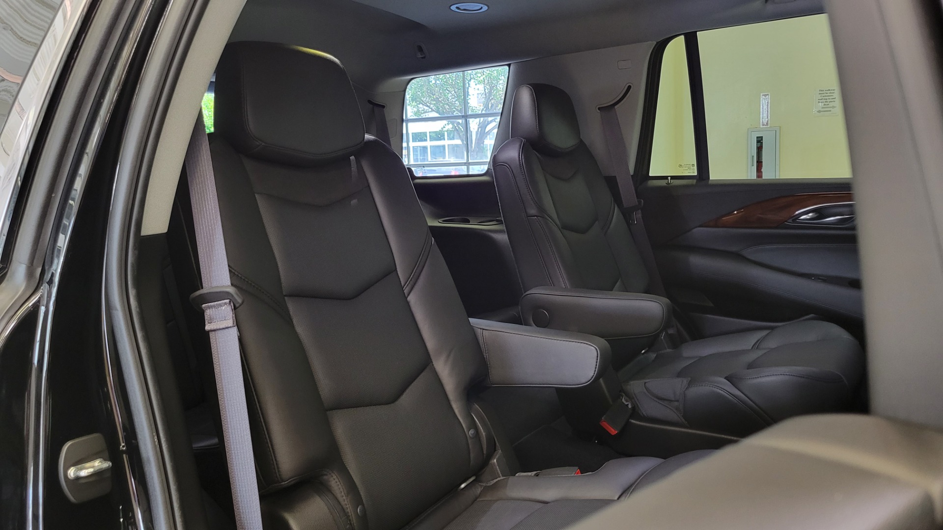 Used 2016 Cadillac ESCALADE PREMIUM COLLECTION / 6.2L / 4X4 / NAV / DVD / SUNROOF / 3-ROW for sale $58,995 at Formula Imports in Charlotte NC 28227 91