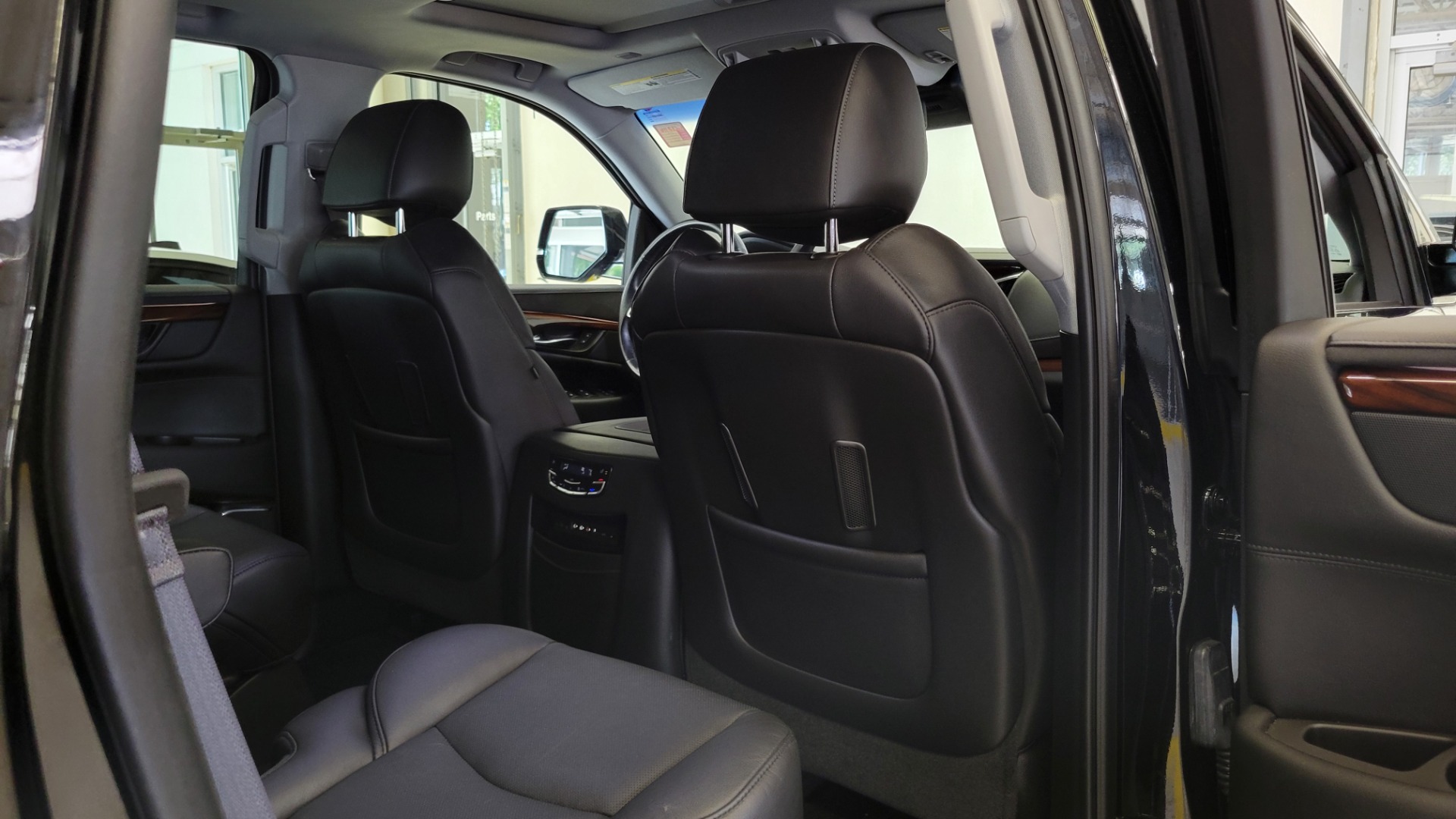 Used 2016 Cadillac ESCALADE PREMIUM COLLECTION / 6.2L / 4X4 / NAV / DVD / SUNROOF / 3-ROW for sale $58,995 at Formula Imports in Charlotte NC 28227 92