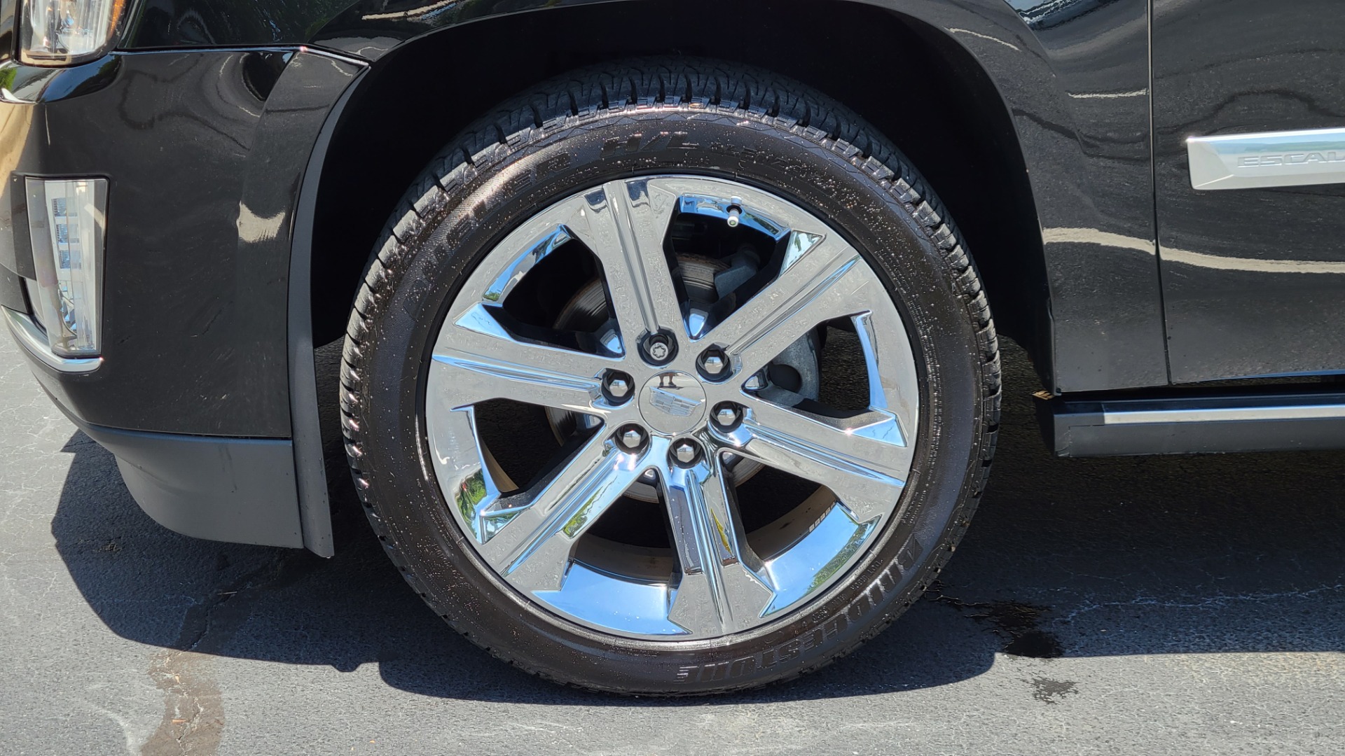 Used 2016 Cadillac ESCALADE PREMIUM COLLECTION / 6.2L / 4X4 / NAV / DVD / SUNROOF / 3-ROW for sale $58,995 at Formula Imports in Charlotte NC 28227 99