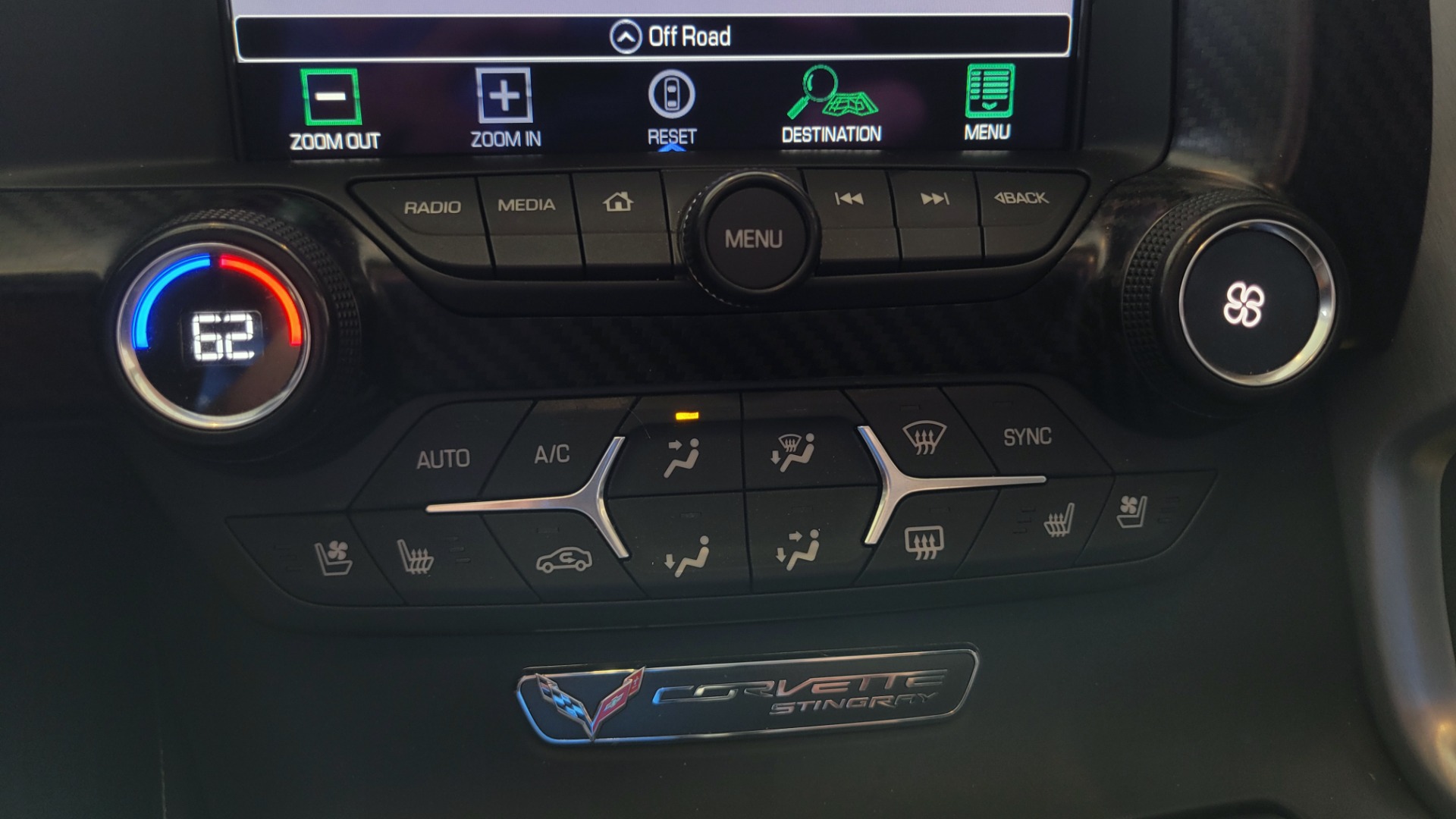 Used 2016 Chevrolet CORVETTE C7 COUPE / Z51 / 2LT / NAV / AUTO / PERF DATA & VIDEO RECORD for sale $56,495 at Formula Imports in Charlotte NC 28227 40