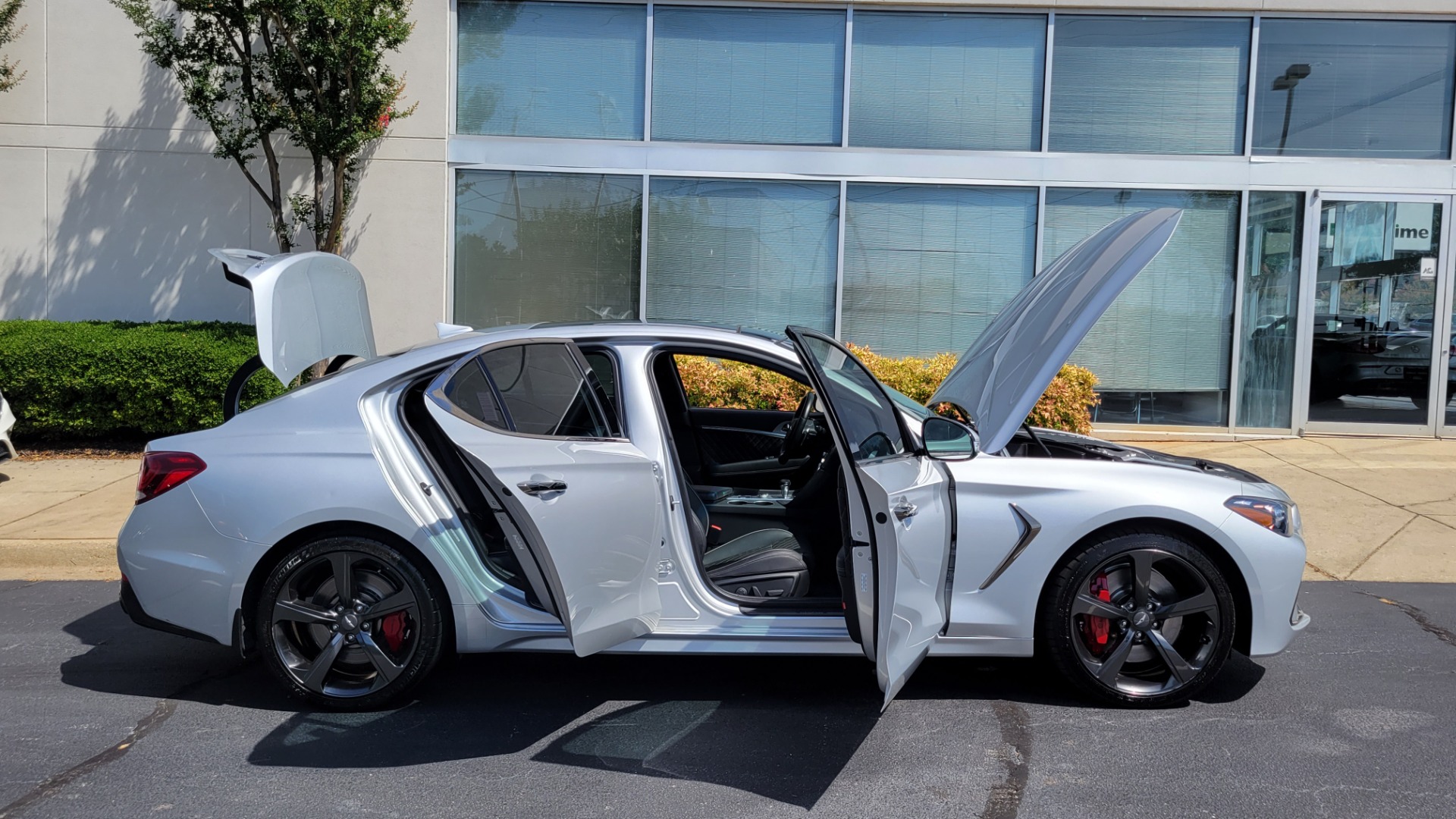Used 2019 Genesis G70 3.3T SPORT SEDAN / NAV / SUNROOF / HUD / PARK DIST WARN / CAMERA for sale $37,995 at Formula Imports in Charlotte NC 28227 11