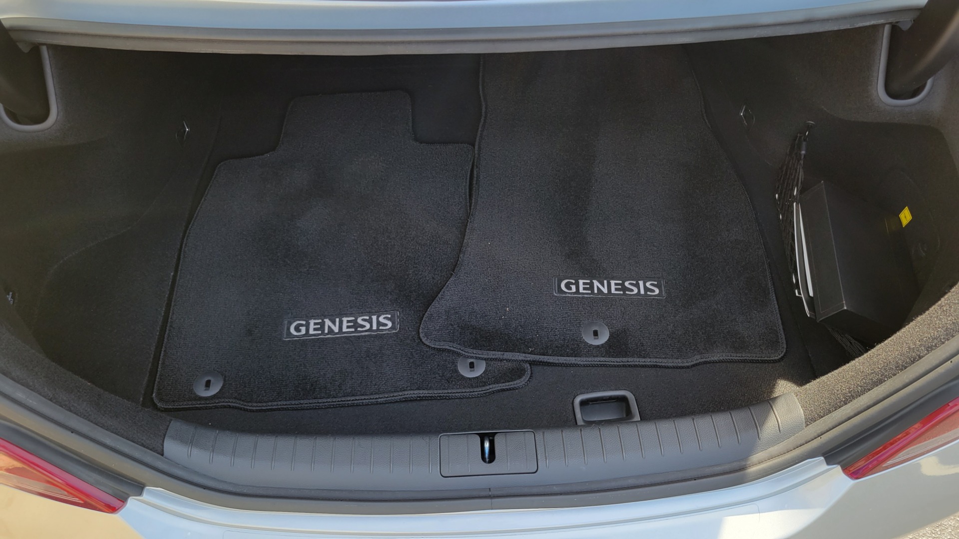 Used 2019 Genesis G70 3.3T SPORT SEDAN / NAV / SUNROOF / HUD / PARK DIST WARN / CAMERA for sale $37,995 at Formula Imports in Charlotte NC 28227 17