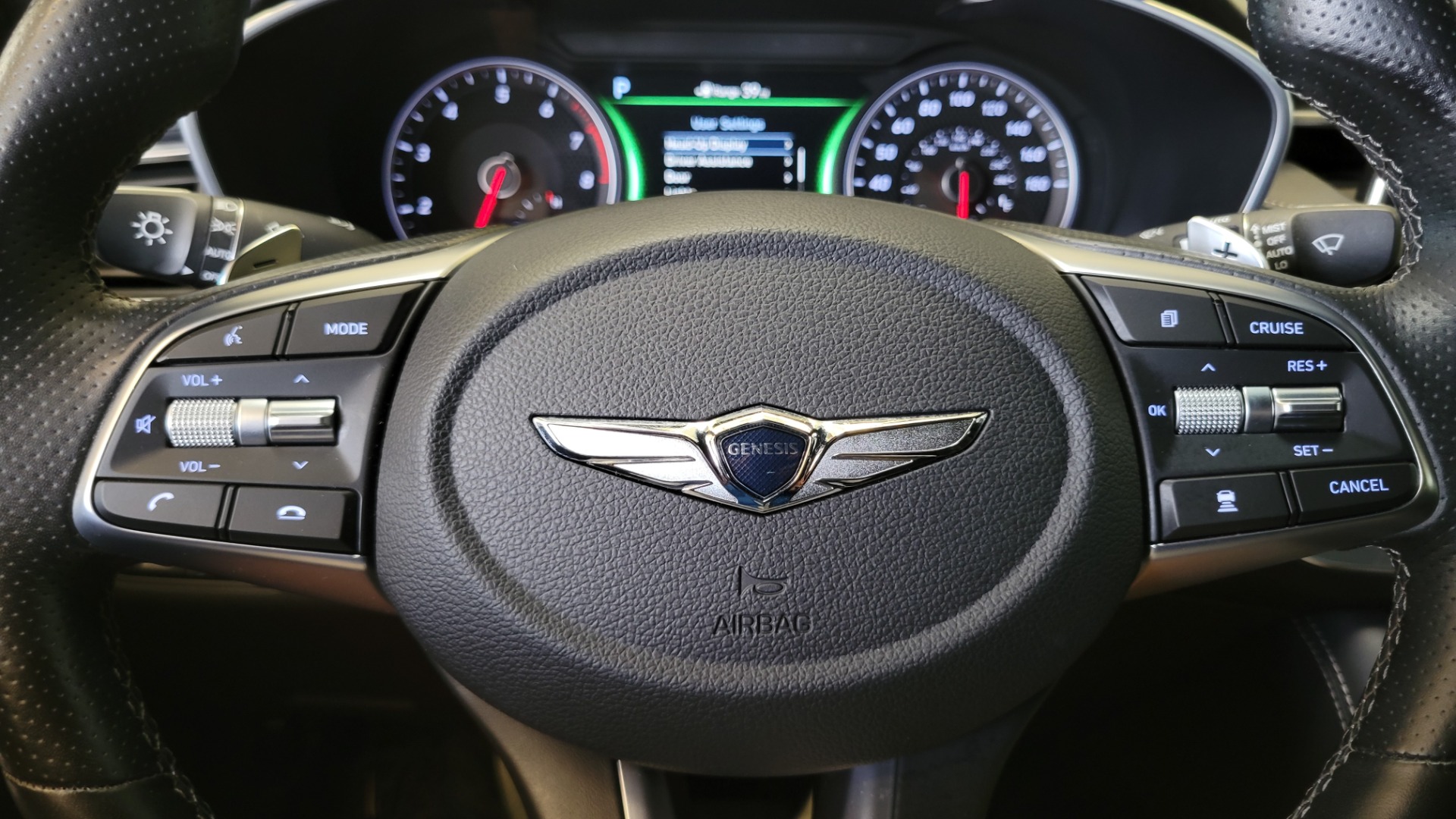 Used 2019 Genesis G70 3.3T SPORT SEDAN / NAV / SUNROOF / HUD / PARK DIST WARN / CAMERA for sale $37,995 at Formula Imports in Charlotte NC 28227 41