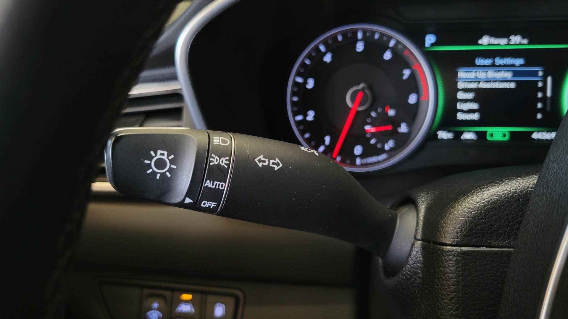 Used 2019 Genesis G70 3.3T SPORT SEDAN / NAV / SUNROOF / HUD / PARK DIST WARN / CAMERA for sale $37,995 at Formula Imports in Charlotte NC 28227 42