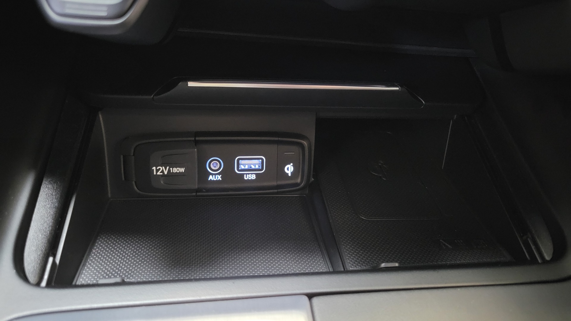 Used 2019 Genesis G70 3.3T SPORT SEDAN / NAV / SUNROOF / HUD / PARK DIST WARN / CAMERA for sale $37,995 at Formula Imports in Charlotte NC 28227 53