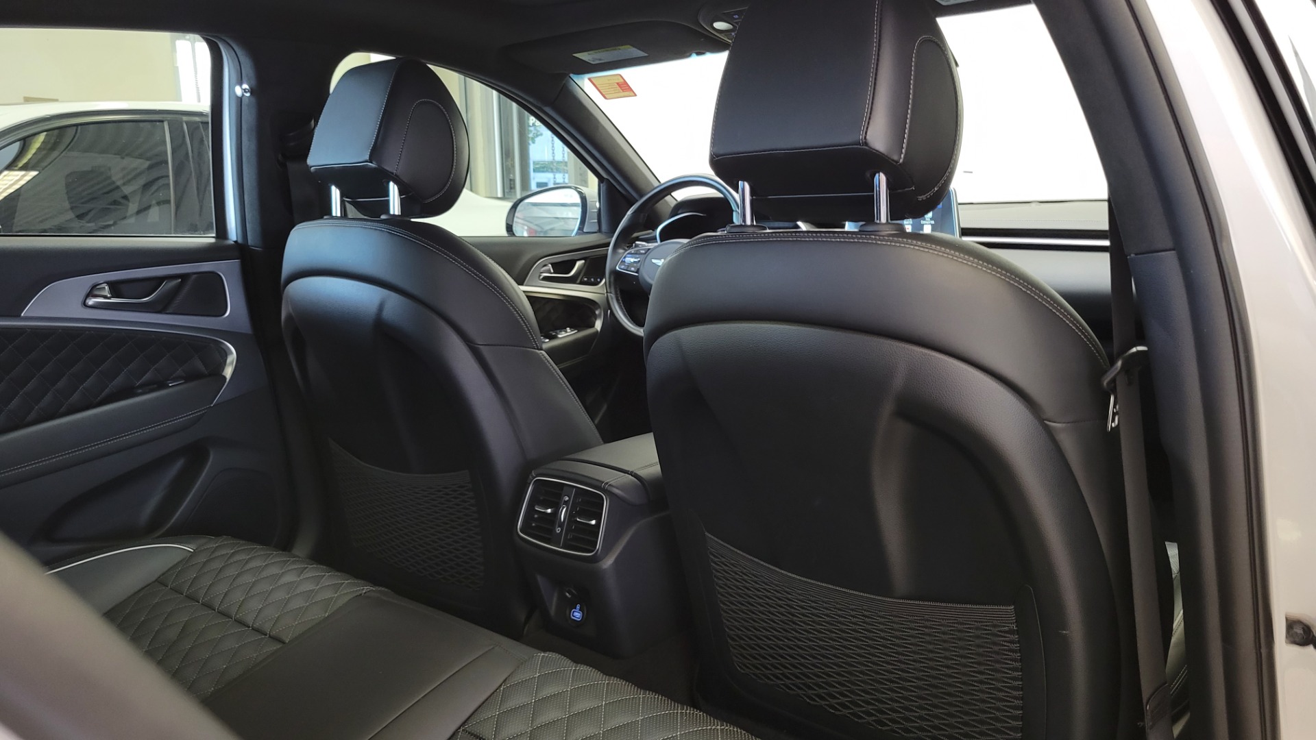 Used 2019 Genesis G70 3.3T SPORT SEDAN / NAV / SUNROOF / HUD / PARK DIST WARN / CAMERA for sale $37,995 at Formula Imports in Charlotte NC 28227 82