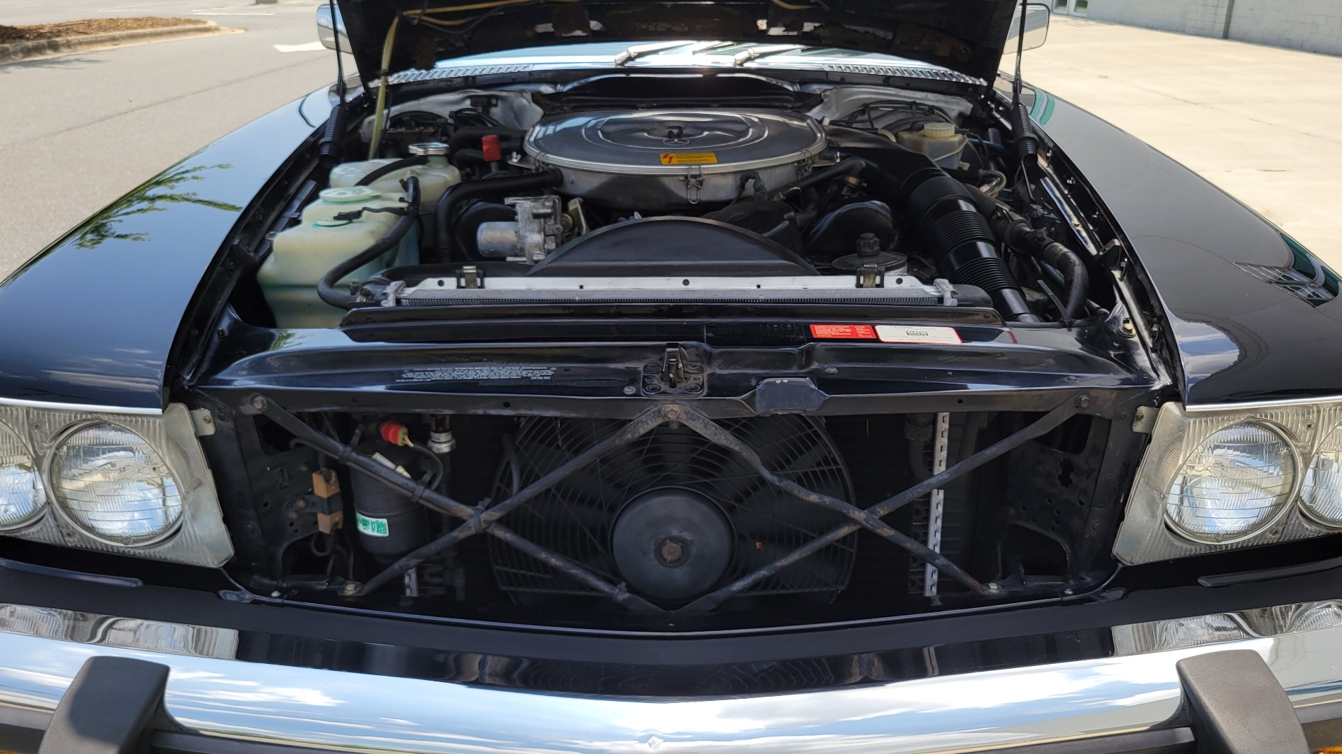 Used 1989 Mercedes-Benz 560 SERIES 560SL ROADSTER / 5.6L V8 227HP / AUTOMATIC TRANS for sale Sold at Formula Imports in Charlotte NC 28227 23