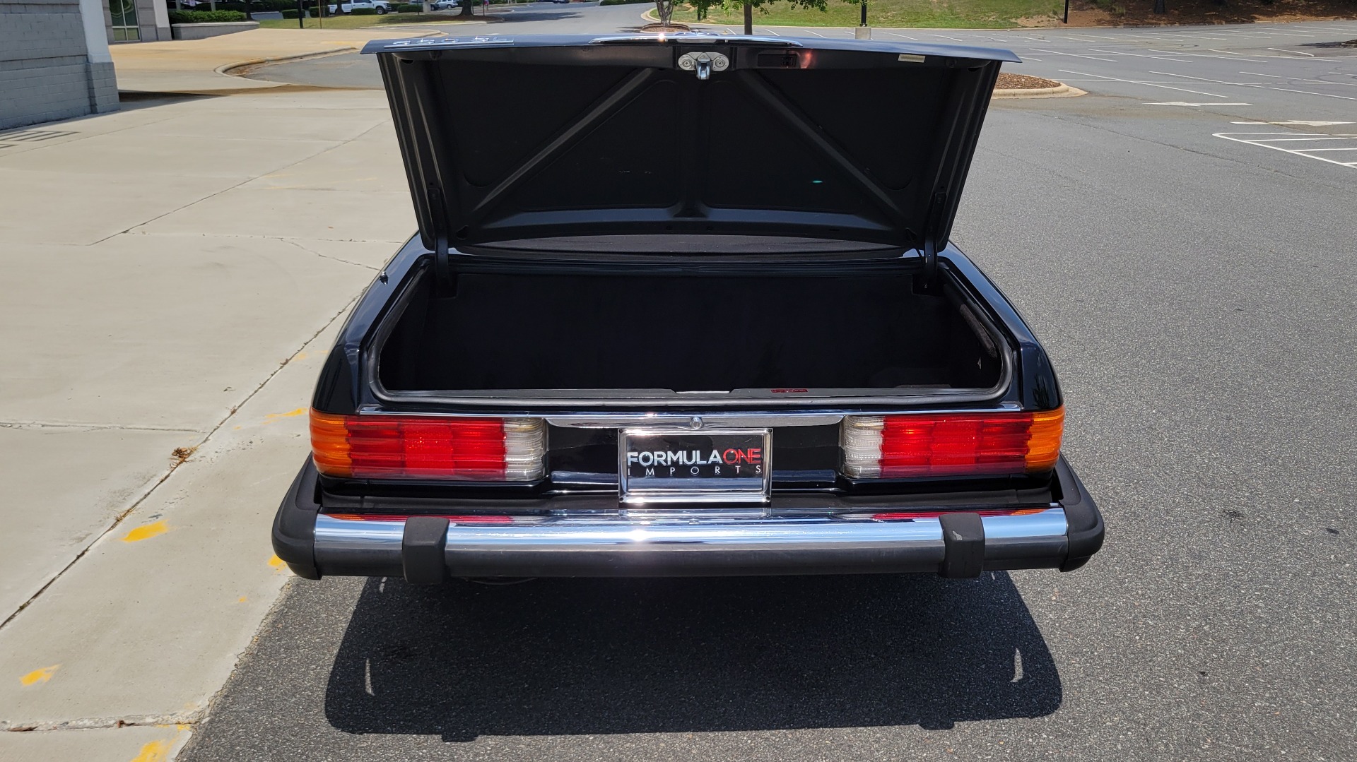 Used 1989 Mercedes-Benz 560 SERIES 560SL ROADSTER / 5.6L V8 227HP / AUTOMATIC TRANS for sale Sold at Formula Imports in Charlotte NC 28227 24