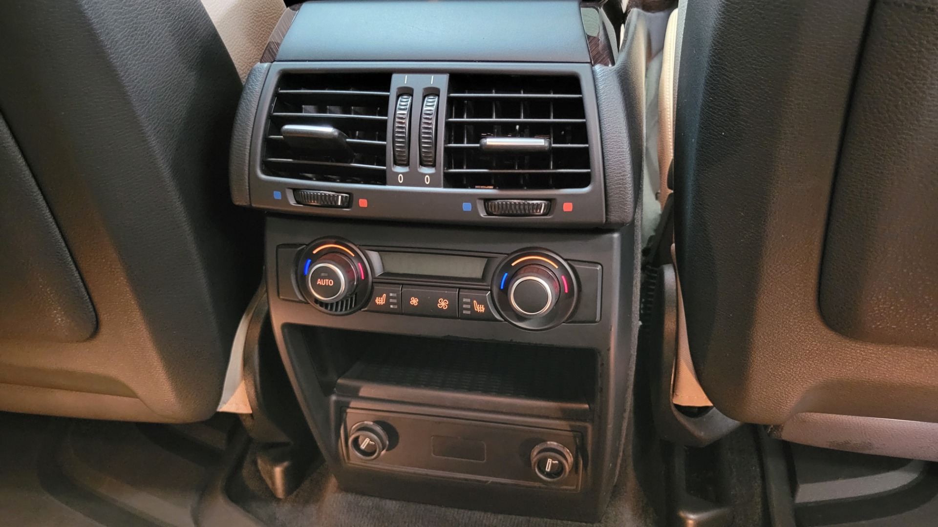 Used 2014 BMW X6 XDRIVE35I / PREMIUM / NAV / SUNROOF / PREM SND / CAMERA for sale $25,995 at Formula Imports in Charlotte NC 28227 83