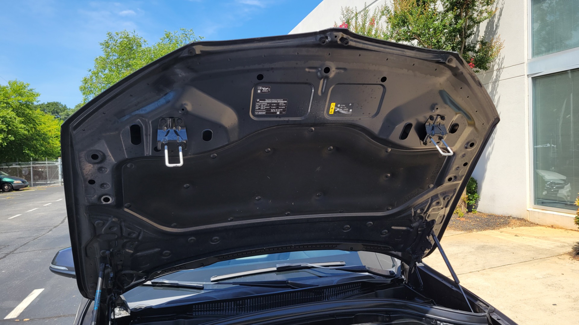 Used 2018 BMW X1 XDRIVE28I SPORT 2.0L SUV / NAV / CONV PKG / HTD STS & STRNG WHL / CAMERA for sale $29,995 at Formula Imports in Charlotte NC 28227 14