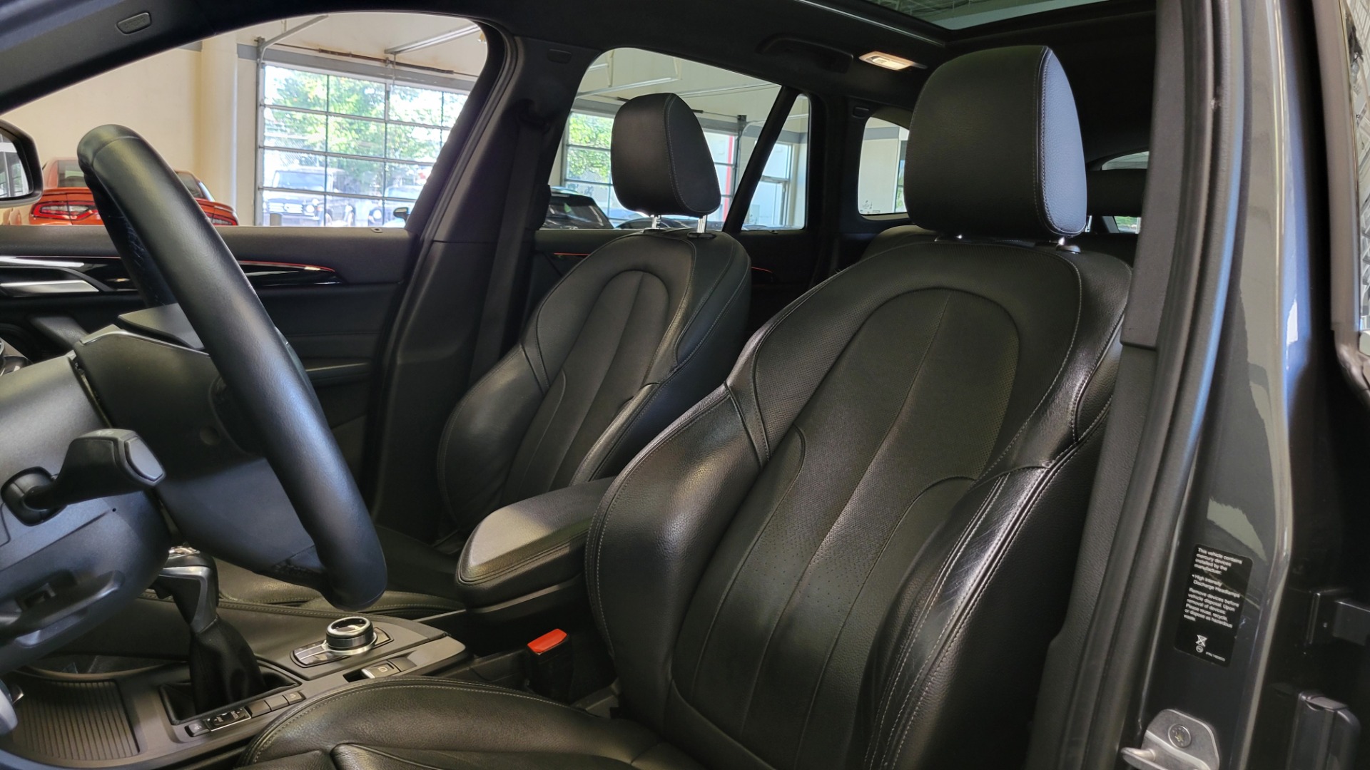Used 2018 BMW X1 XDRIVE28I SPORT 2.0L SUV / NAV / CONV PKG / HTD STS & STRNG WHL / CAMERA for sale $29,995 at Formula Imports in Charlotte NC 28227 38