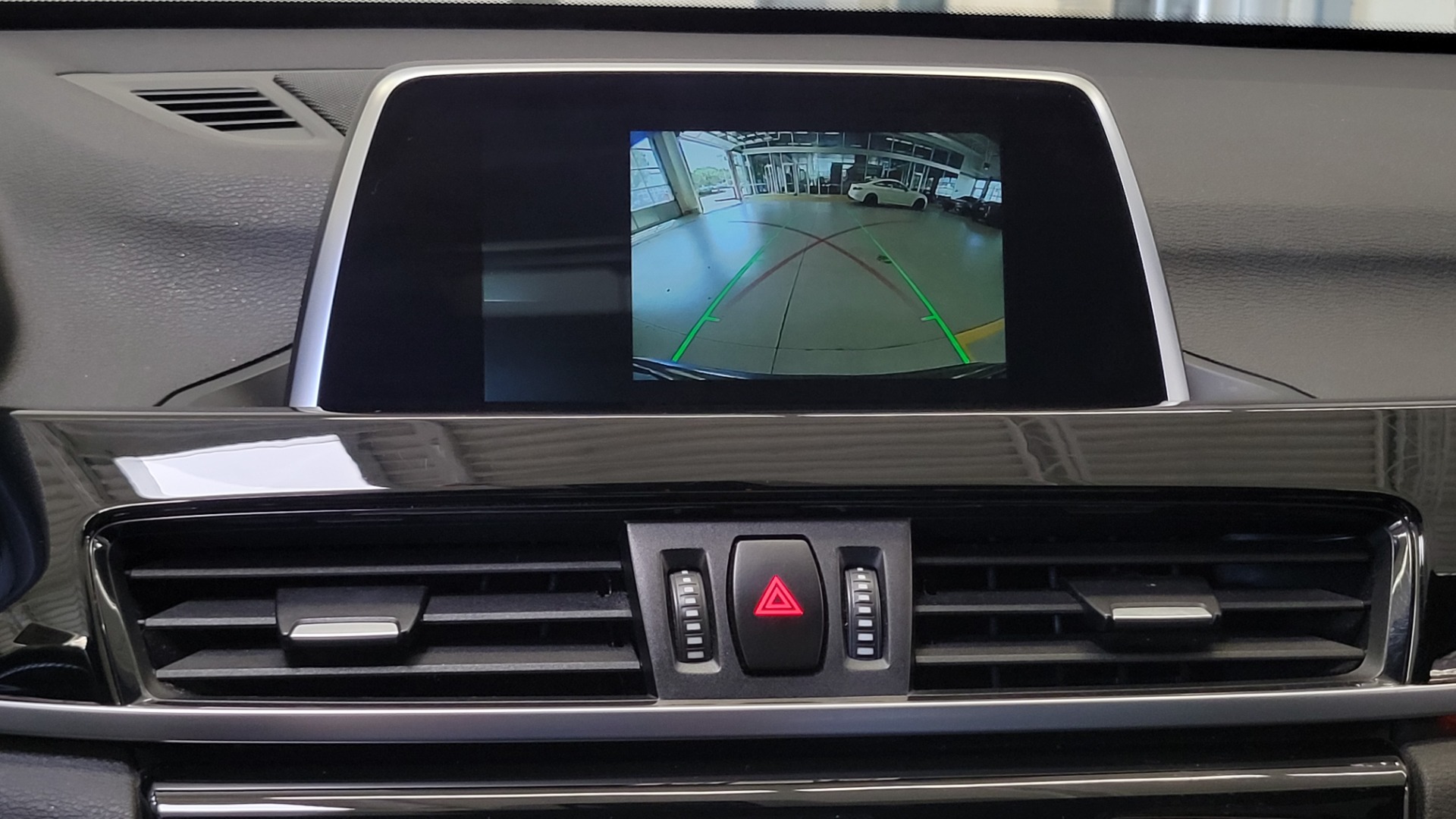 Used 2018 BMW X1 XDRIVE28I SPORT 2.0L SUV / NAV / CONV PKG / HTD STS & STRNG WHL / CAMERA for sale $29,995 at Formula Imports in Charlotte NC 28227 45