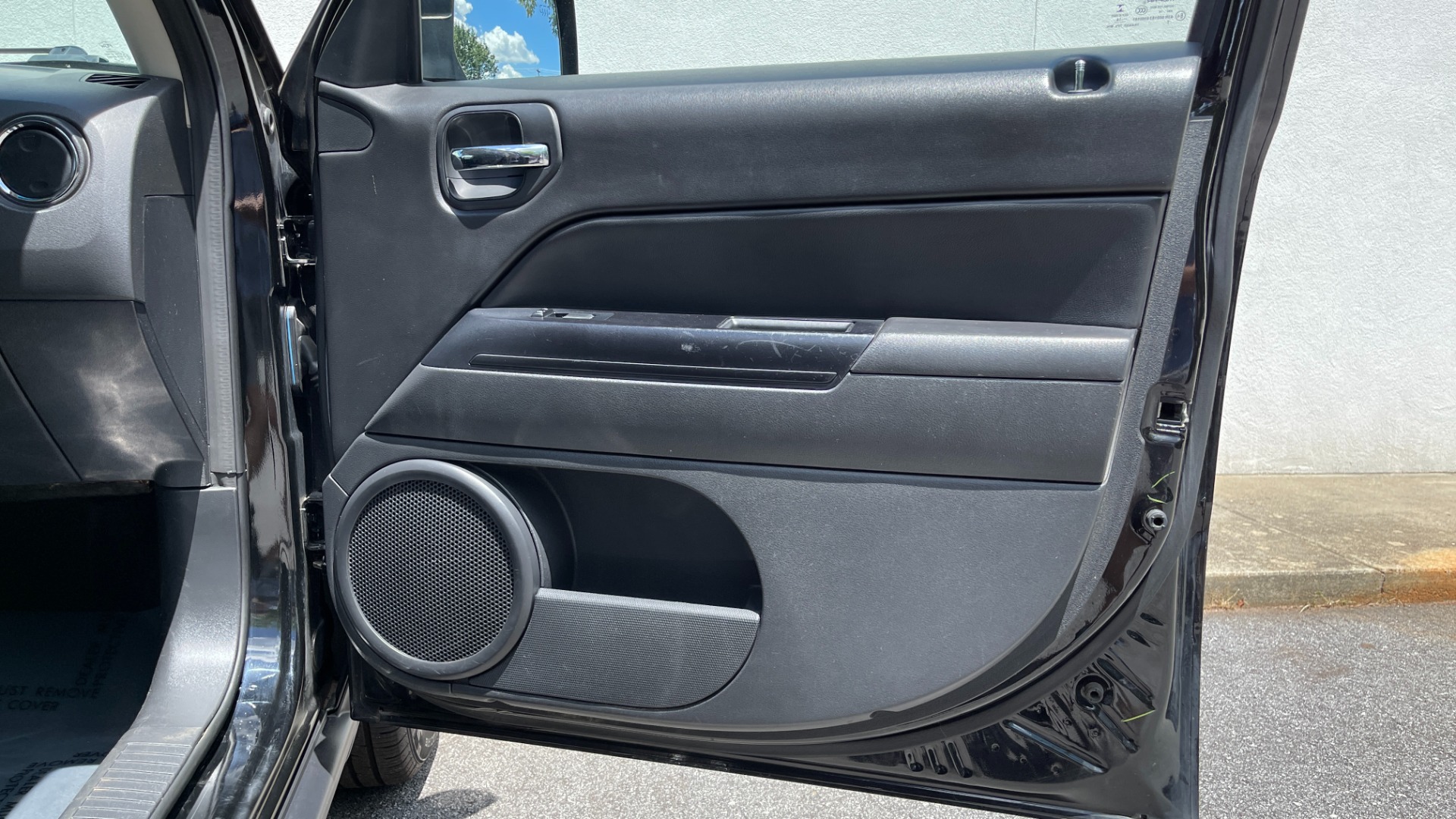 Used 2016 Jeep Patriot Sport SE / 6SPEED AUTO / POWER GROUP / CLOTH / KEYLESS ENTRY for sale Sold at Formula Imports in Charlotte NC 28227 19
