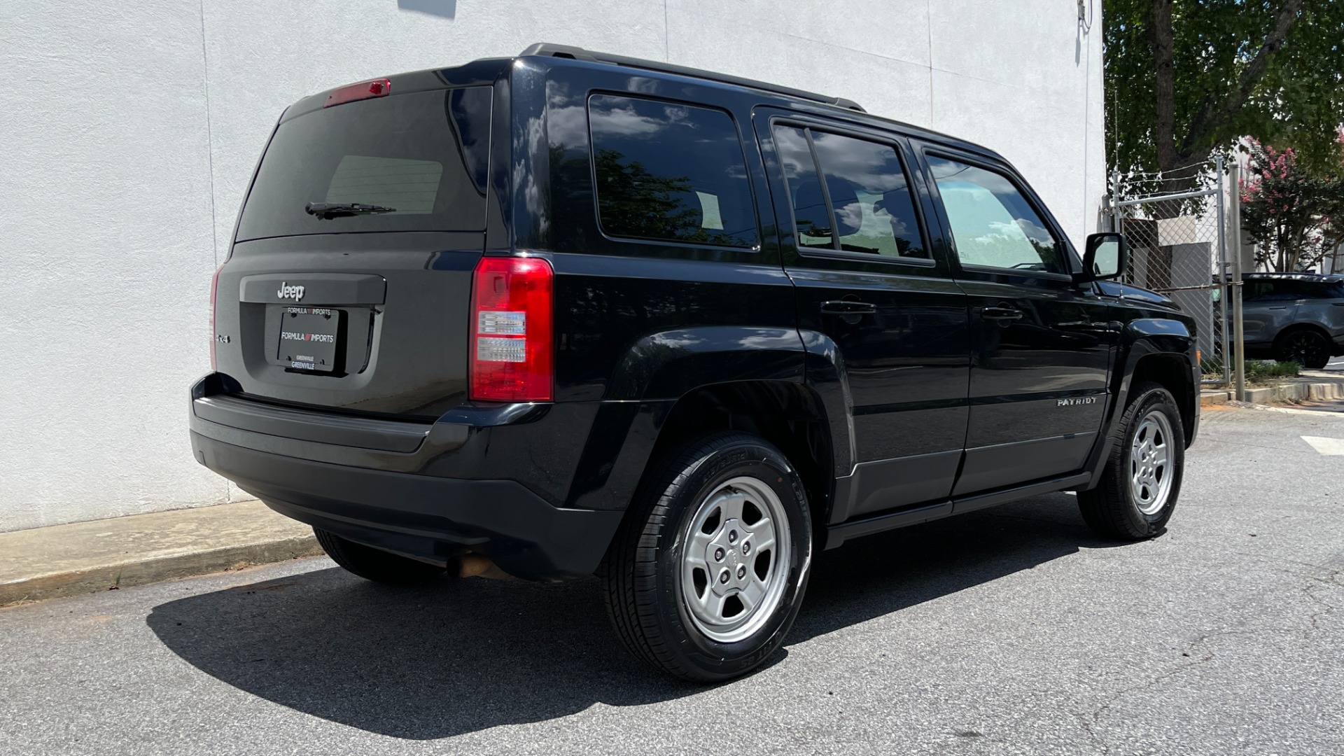 Used 2016 Jeep Patriot Sport SE / 6SPEED AUTO / POWER GROUP / CLOTH / KEYLESS ENTRY for sale Sold at Formula Imports in Charlotte NC 28227 21