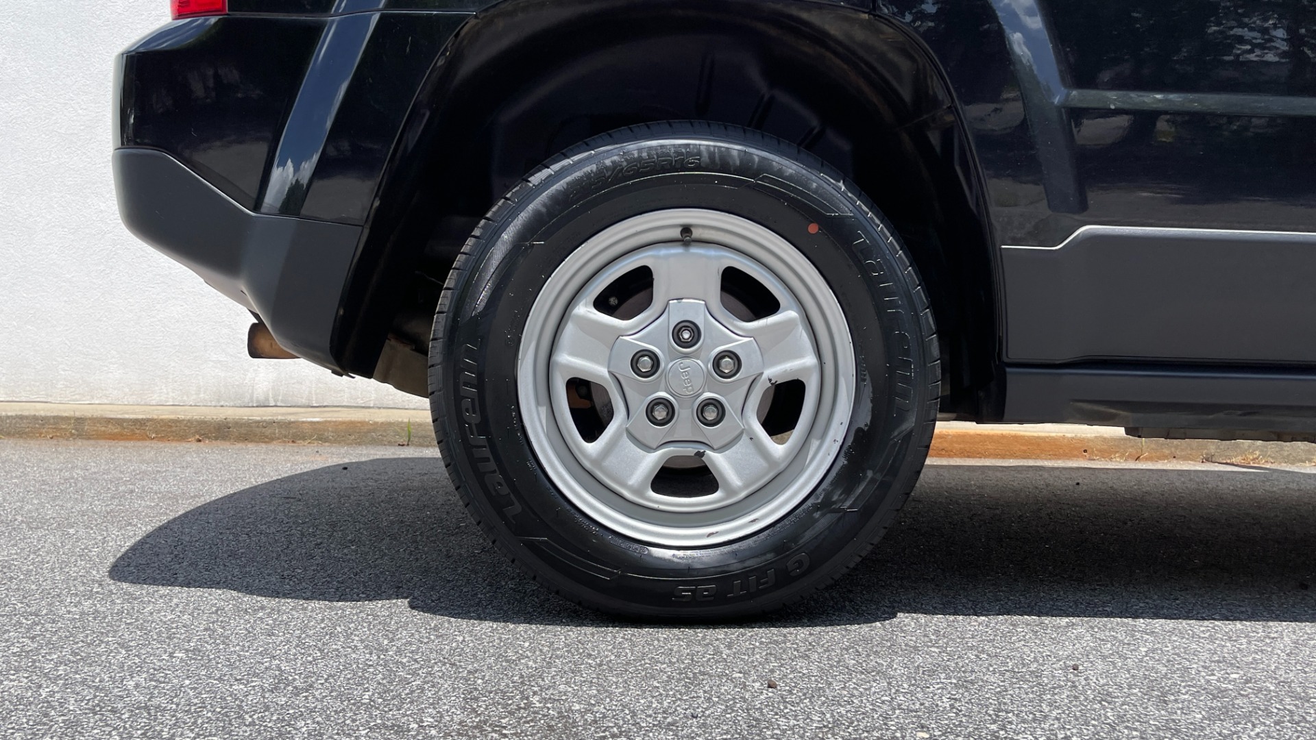 Used 2016 Jeep Patriot Sport SE / 6SPEED AUTO / POWER GROUP / CLOTH / KEYLESS ENTRY for sale Sold at Formula Imports in Charlotte NC 28227 22