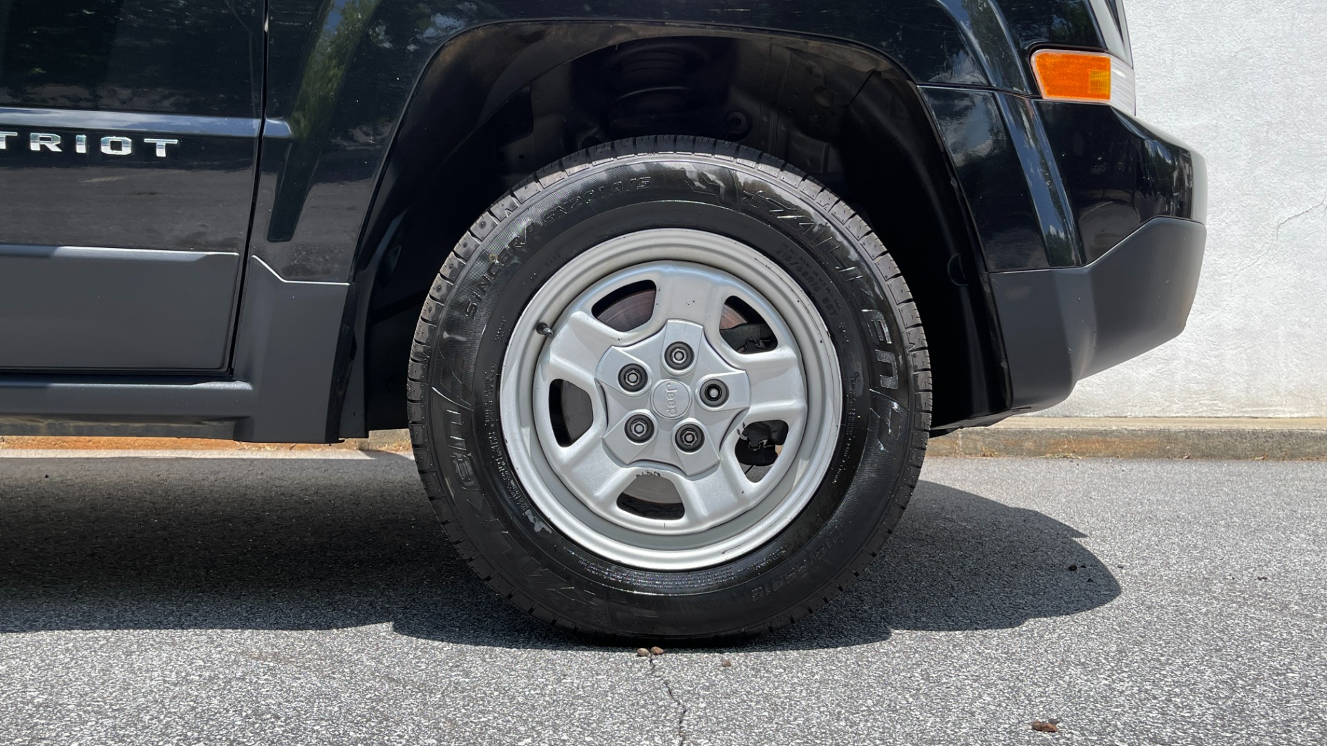 Used 2016 Jeep Patriot Sport SE / 6SPEED AUTO / POWER GROUP / CLOTH / KEYLESS ENTRY for sale Sold at Formula Imports in Charlotte NC 28227 23