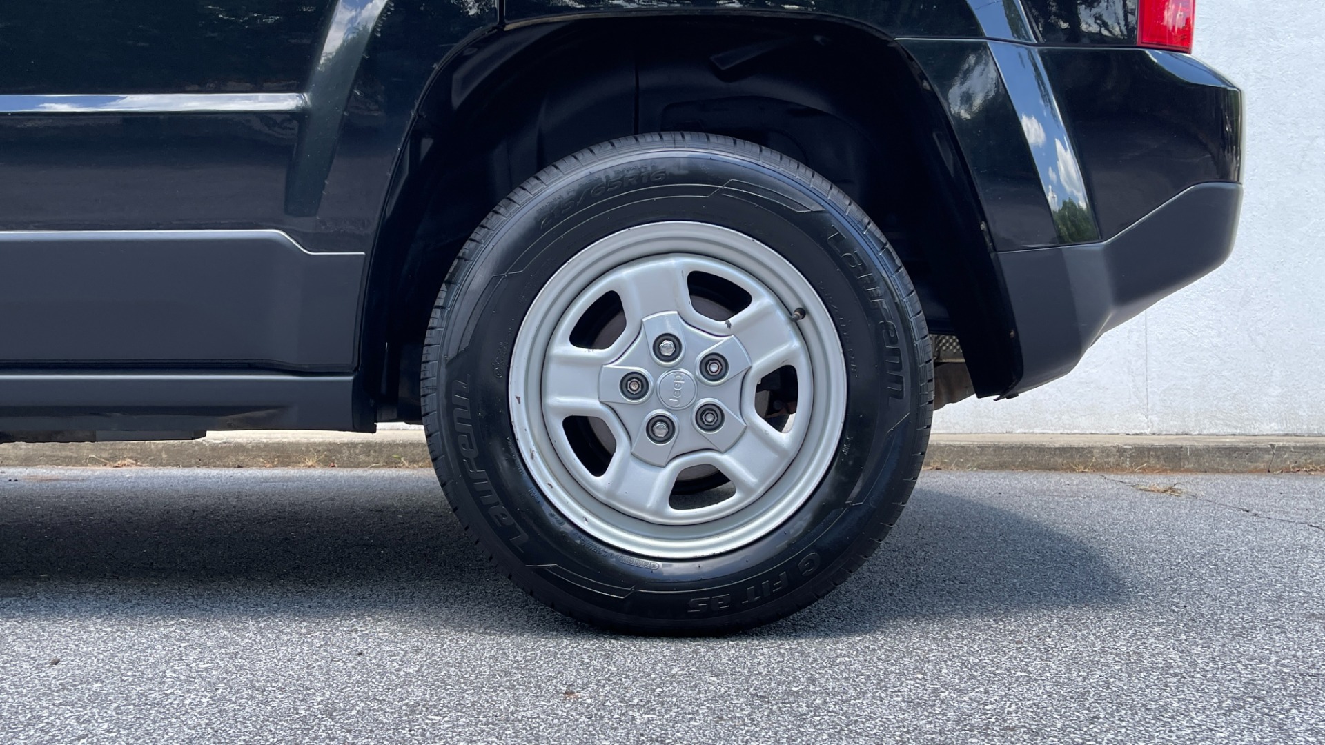 Used 2016 Jeep Patriot Sport SE / 6SPEED AUTO / POWER GROUP / CLOTH / KEYLESS ENTRY for sale Sold at Formula Imports in Charlotte NC 28227 25
