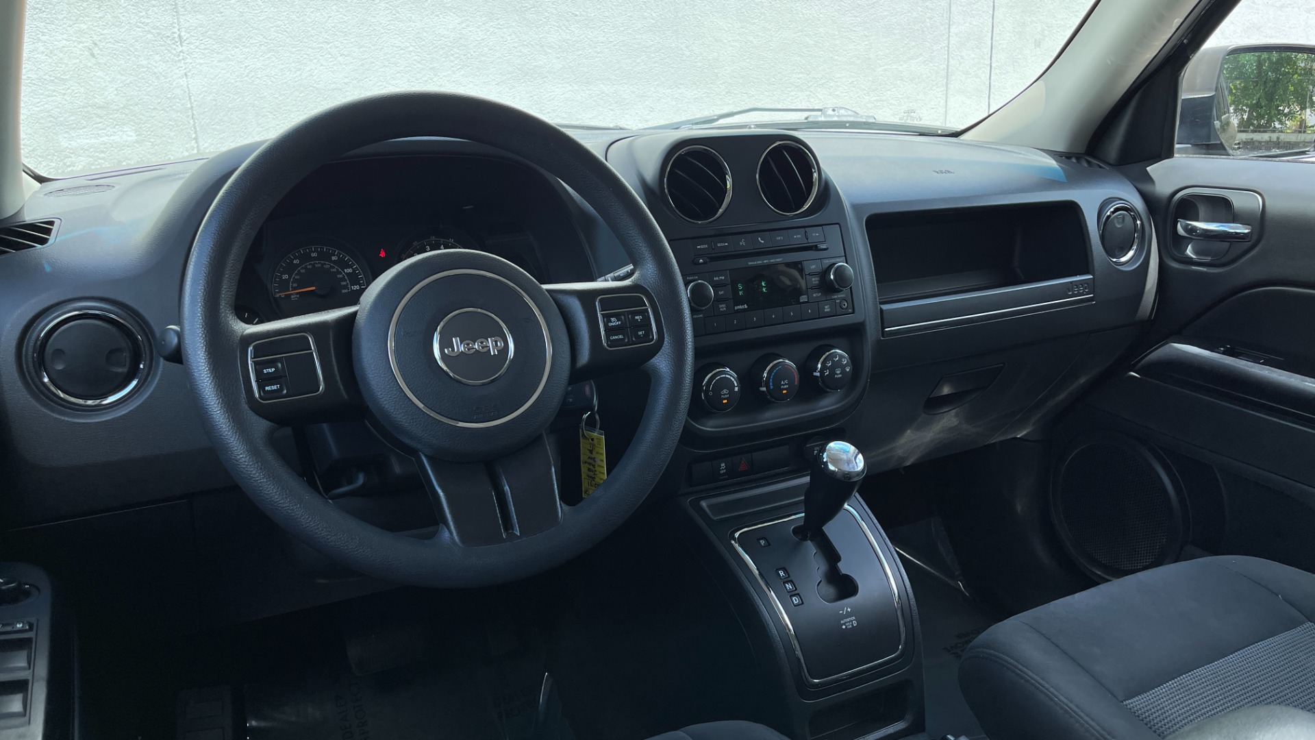 Used 2016 Jeep Patriot Sport SE / 6SPEED AUTO / POWER GROUP / CLOTH / KEYLESS ENTRY for sale Sold at Formula Imports in Charlotte NC 28227 31