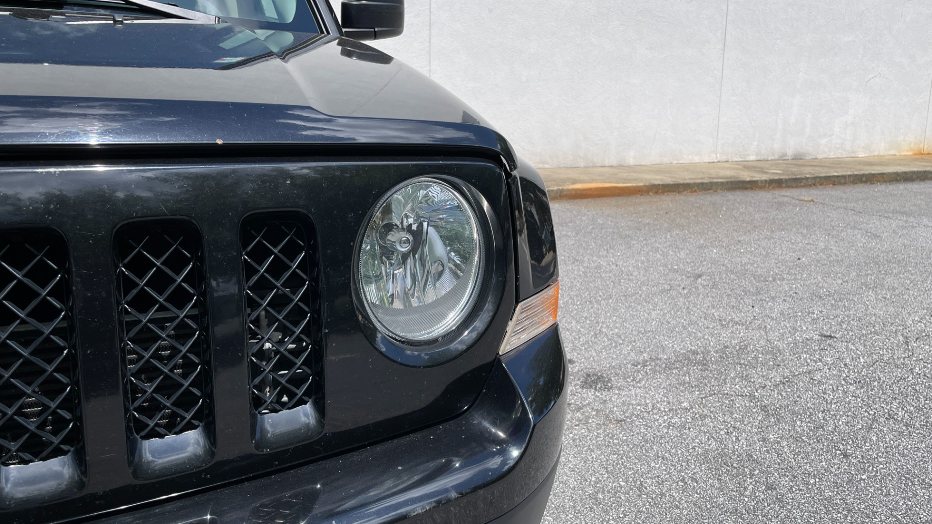 Used 2016 Jeep Patriot Sport SE / 6SPEED AUTO / POWER GROUP / CLOTH / KEYLESS ENTRY for sale $10,995 at Formula Imports in Charlotte NC 28227 32