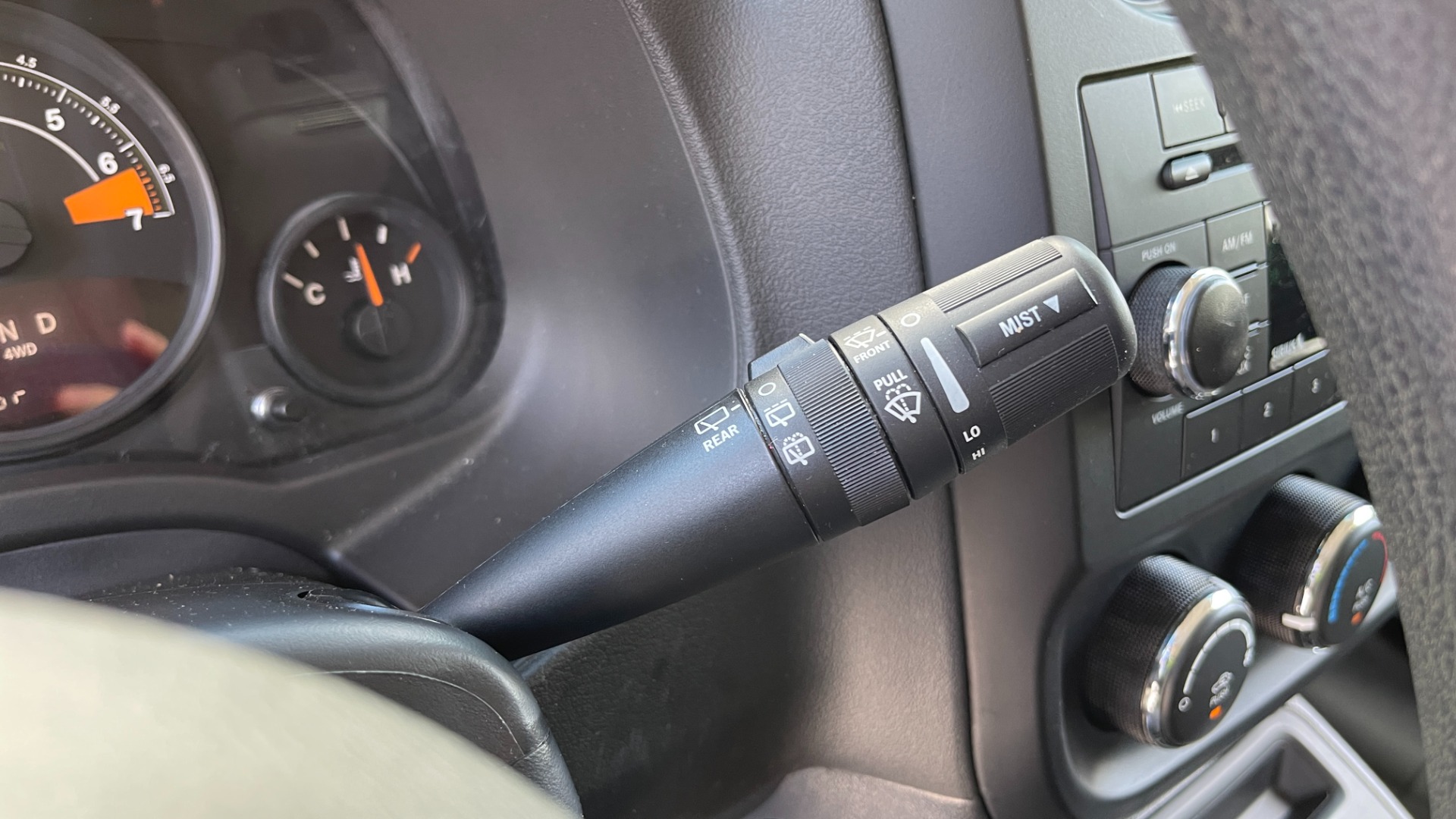 Used 2016 Jeep Patriot Sport SE / 6SPEED AUTO / POWER GROUP / CLOTH / KEYLESS ENTRY for sale $10,995 at Formula Imports in Charlotte NC 28227 46