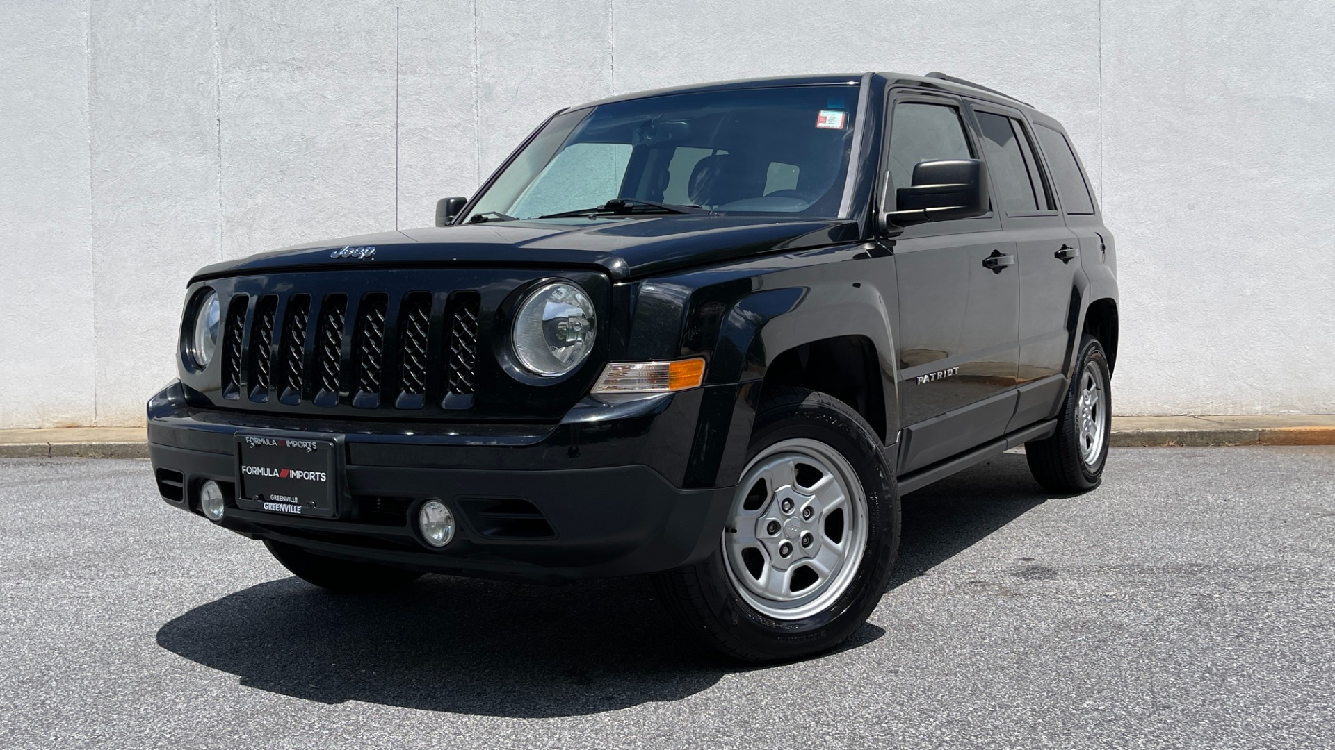 Used 2016 Jeep Patriot Sport SE / 6SPEED AUTO / POWER GROUP / CLOTH / KEYLESS ENTRY for sale Sold at Formula Imports in Charlotte NC 28227 1