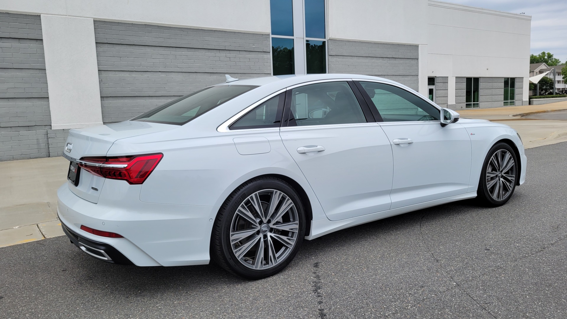 Used 2019 Audi A6 PREMIUM PLUS / DRVR ASST / WARM WTHR / CLD WTHR / NAV / CAMERA for sale $47,995 at Formula Imports in Charlotte NC 28227 8
