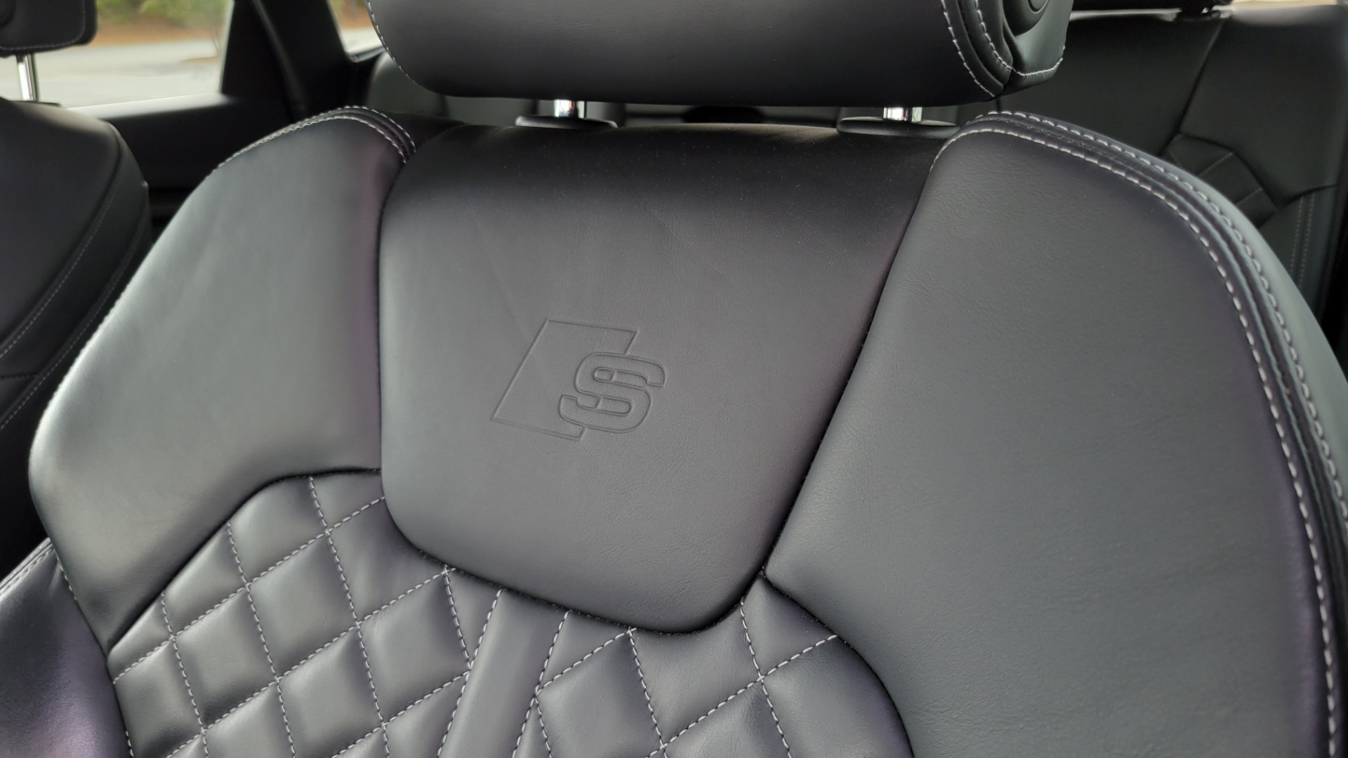 Used 2018 Audi SQ5 3.0 TFSI PRESTIGE QUATTRO / NAV / SUNROOF / B&O SND / CAMERA for sale $40,995 at Formula Imports in Charlotte NC 28227 40
